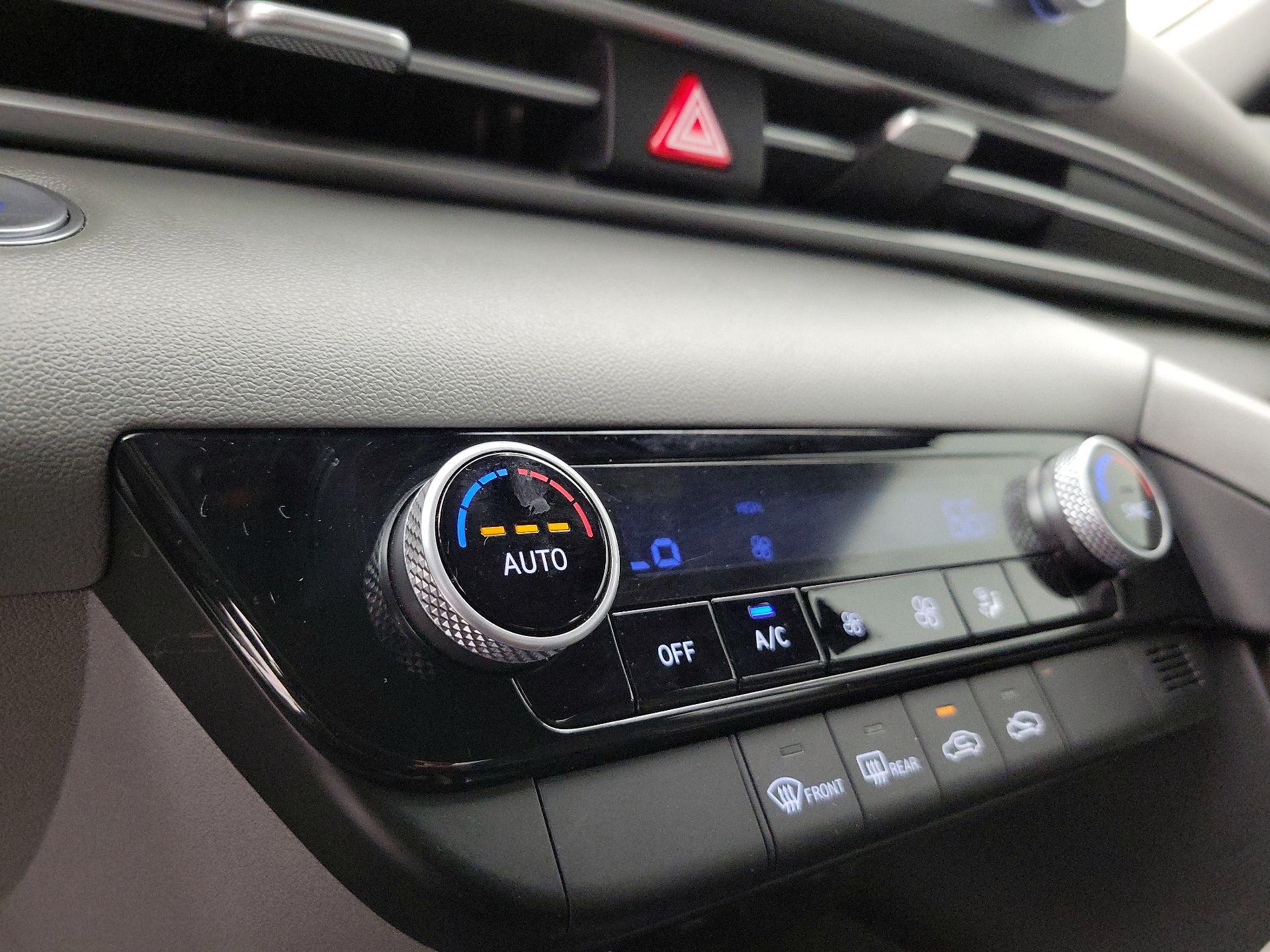 Thumbnail: 2022 Hyundai Elantra - 16