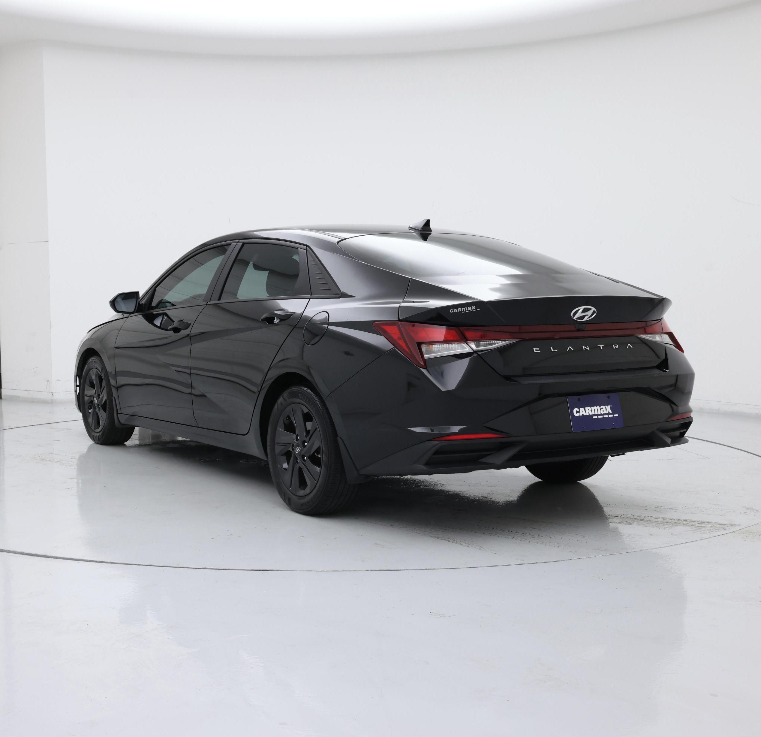 Thumbnail: 2022 Hyundai Elantra - 2