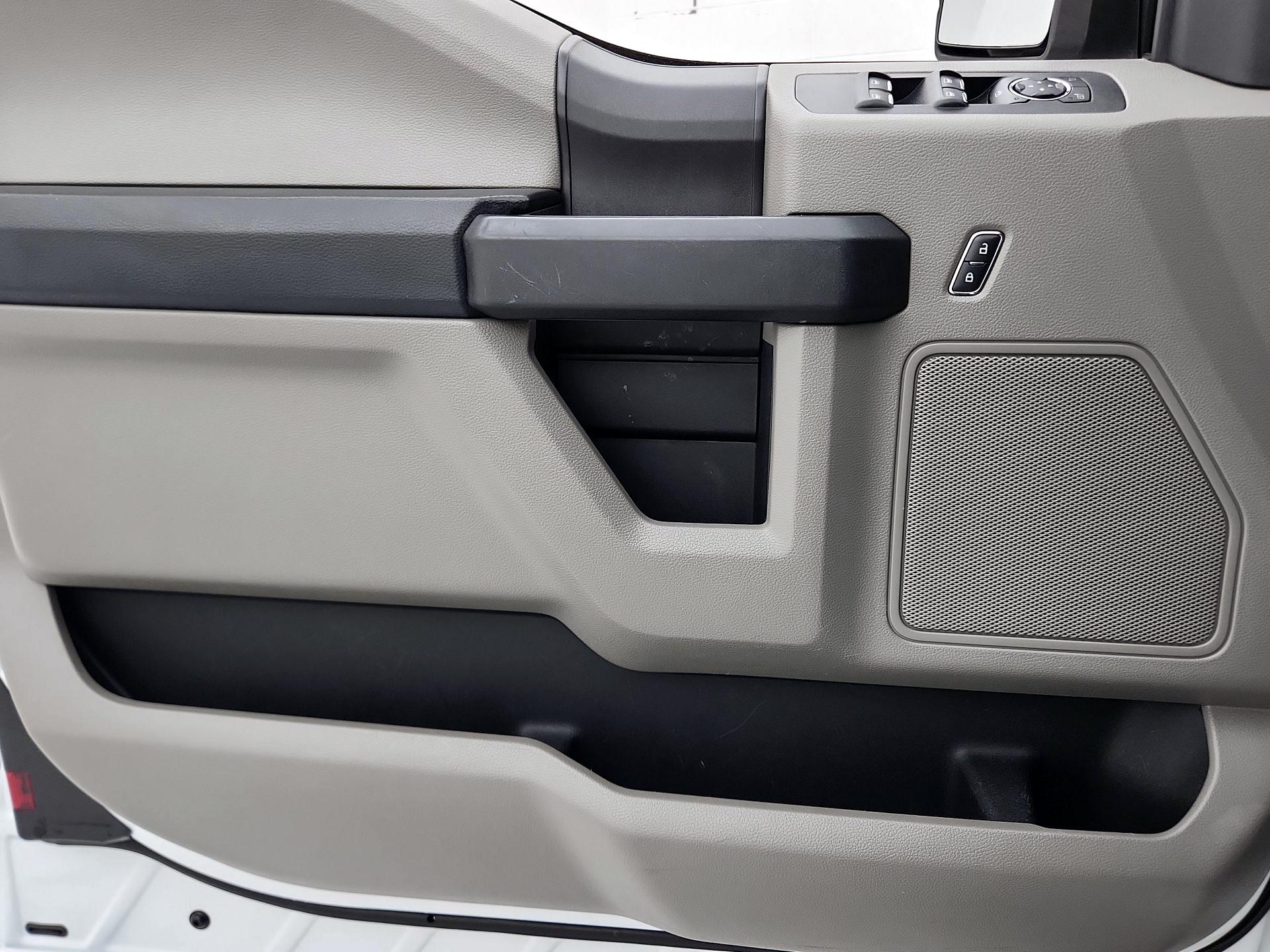 Thumbnail: 2015 Ford F-150 - 12