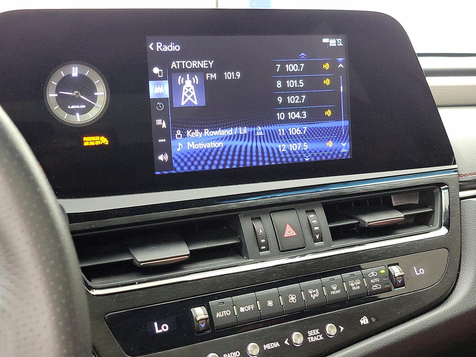 Thumbnail: 2022 Lexus ES - 15