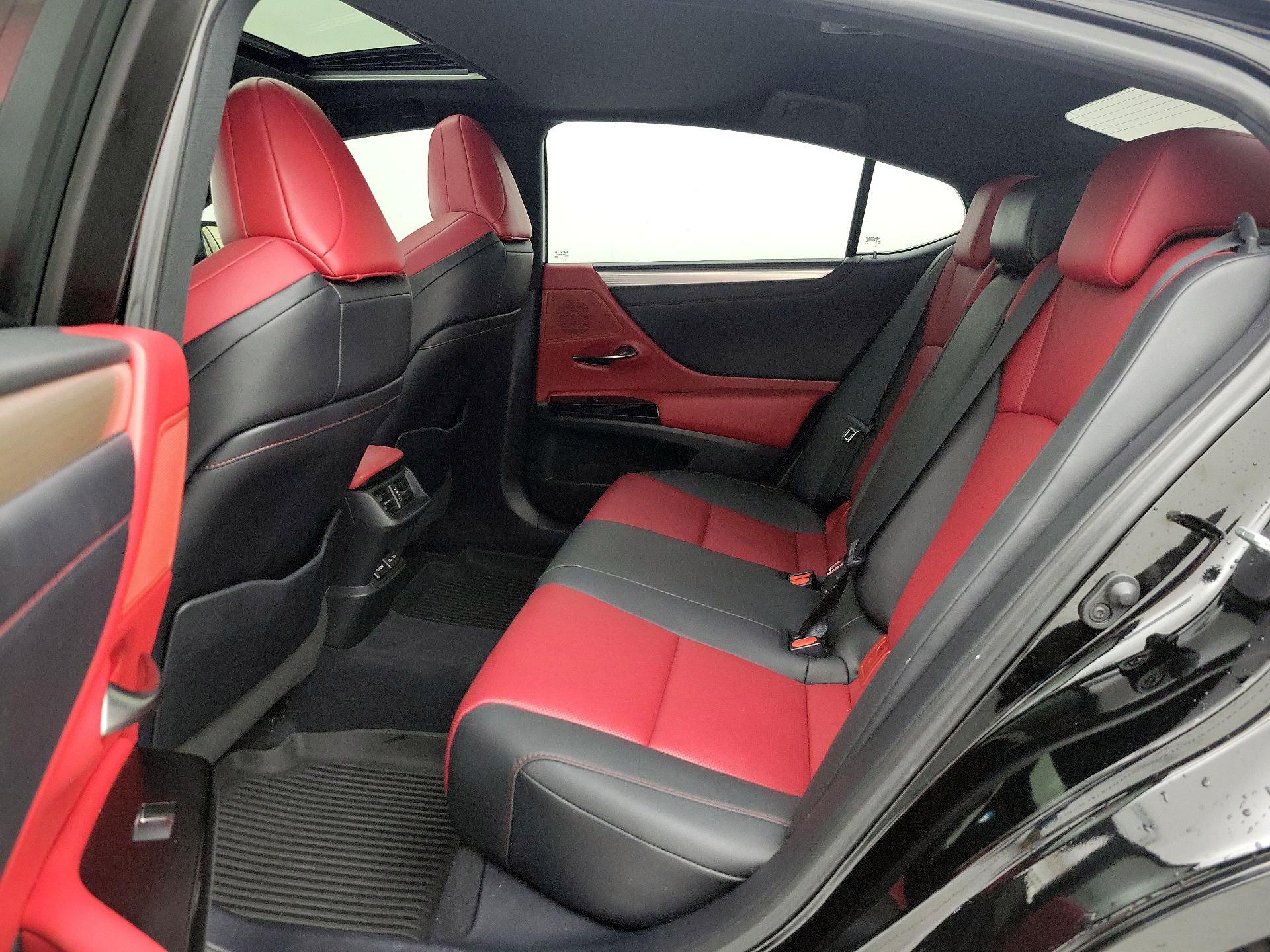 Thumbnail: 2022 Lexus ES - 20