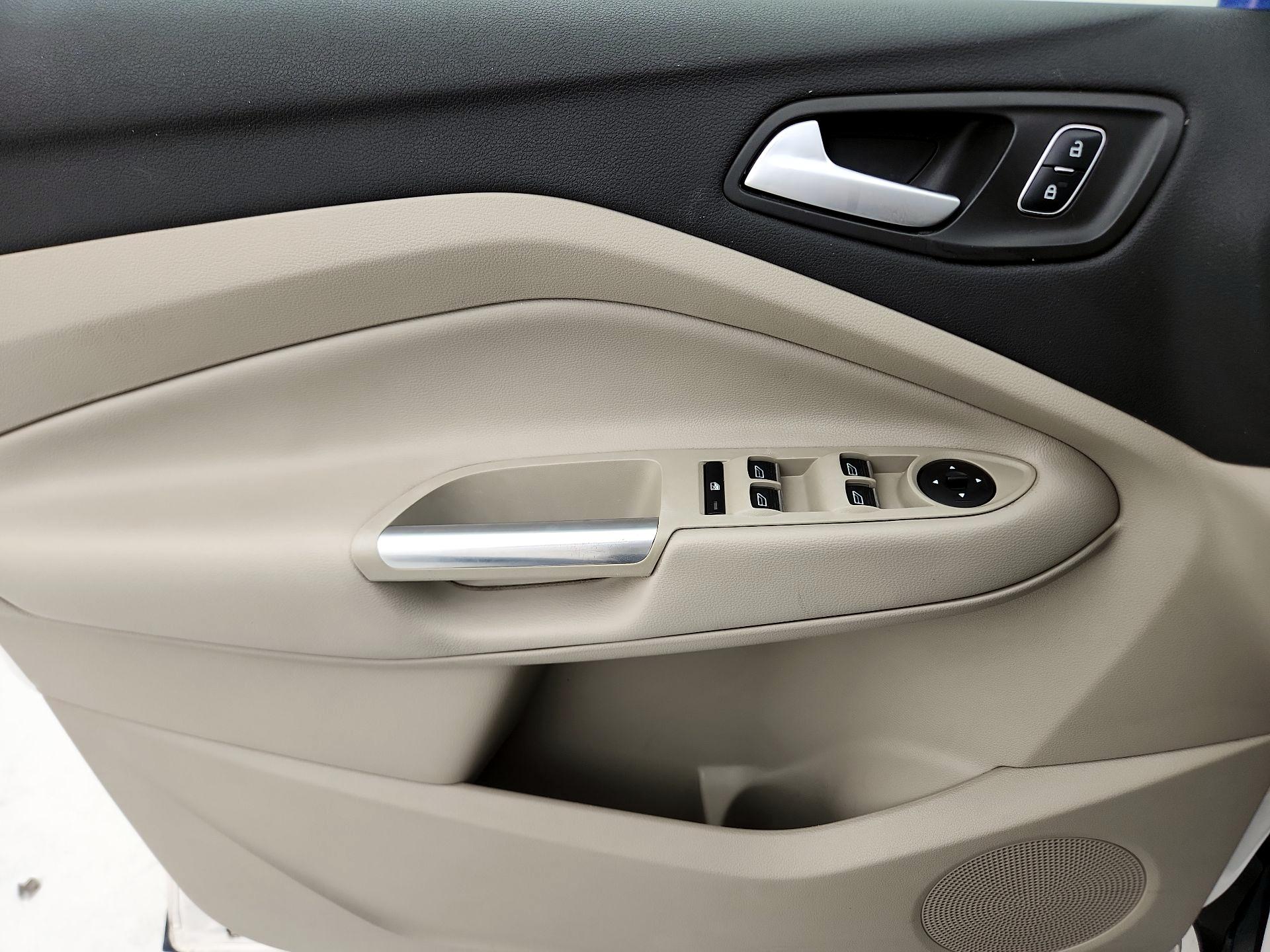 Thumbnail: 2017 Ford Escape - 12