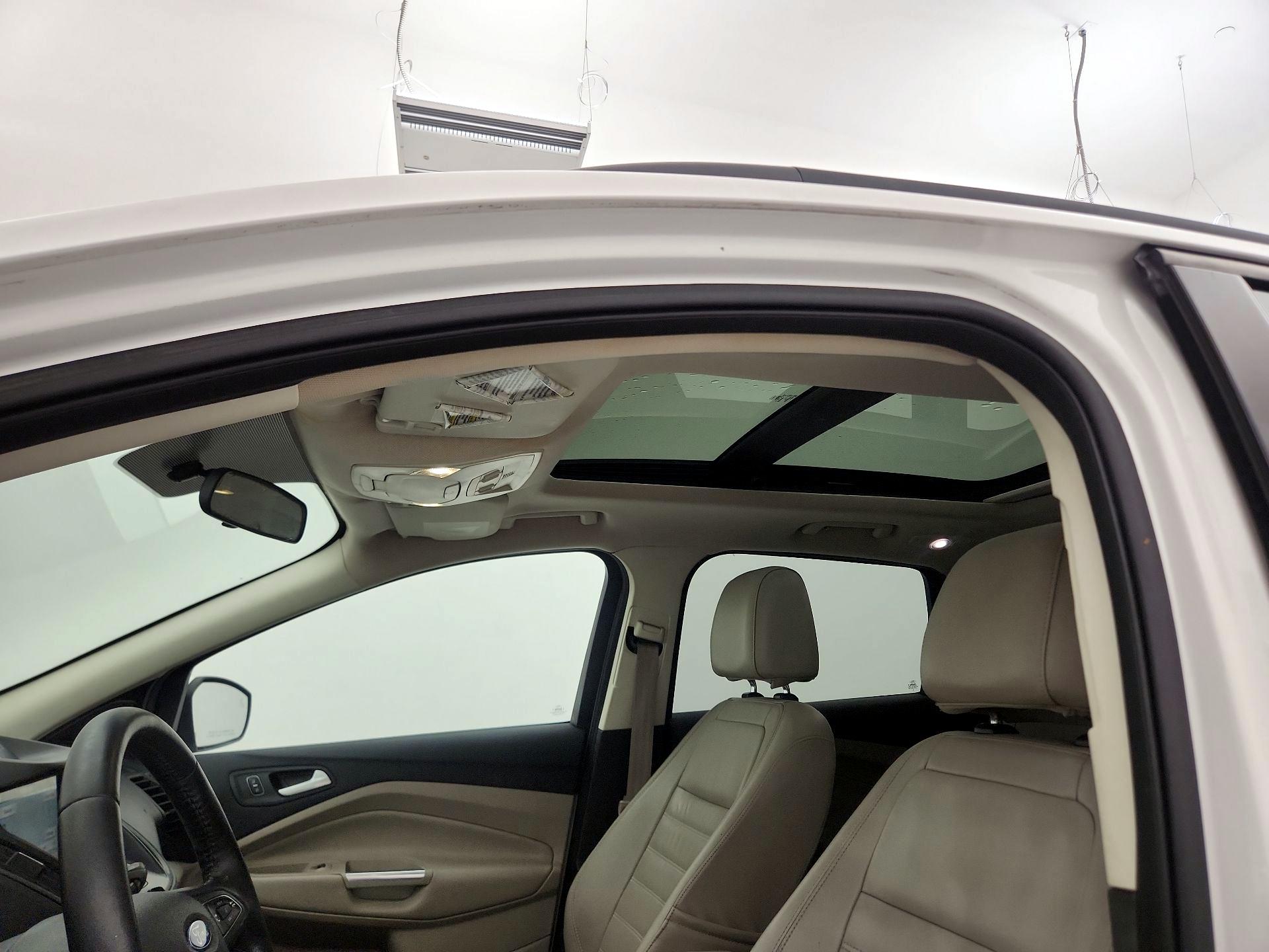 Thumbnail: 2017 Ford Escape - 19