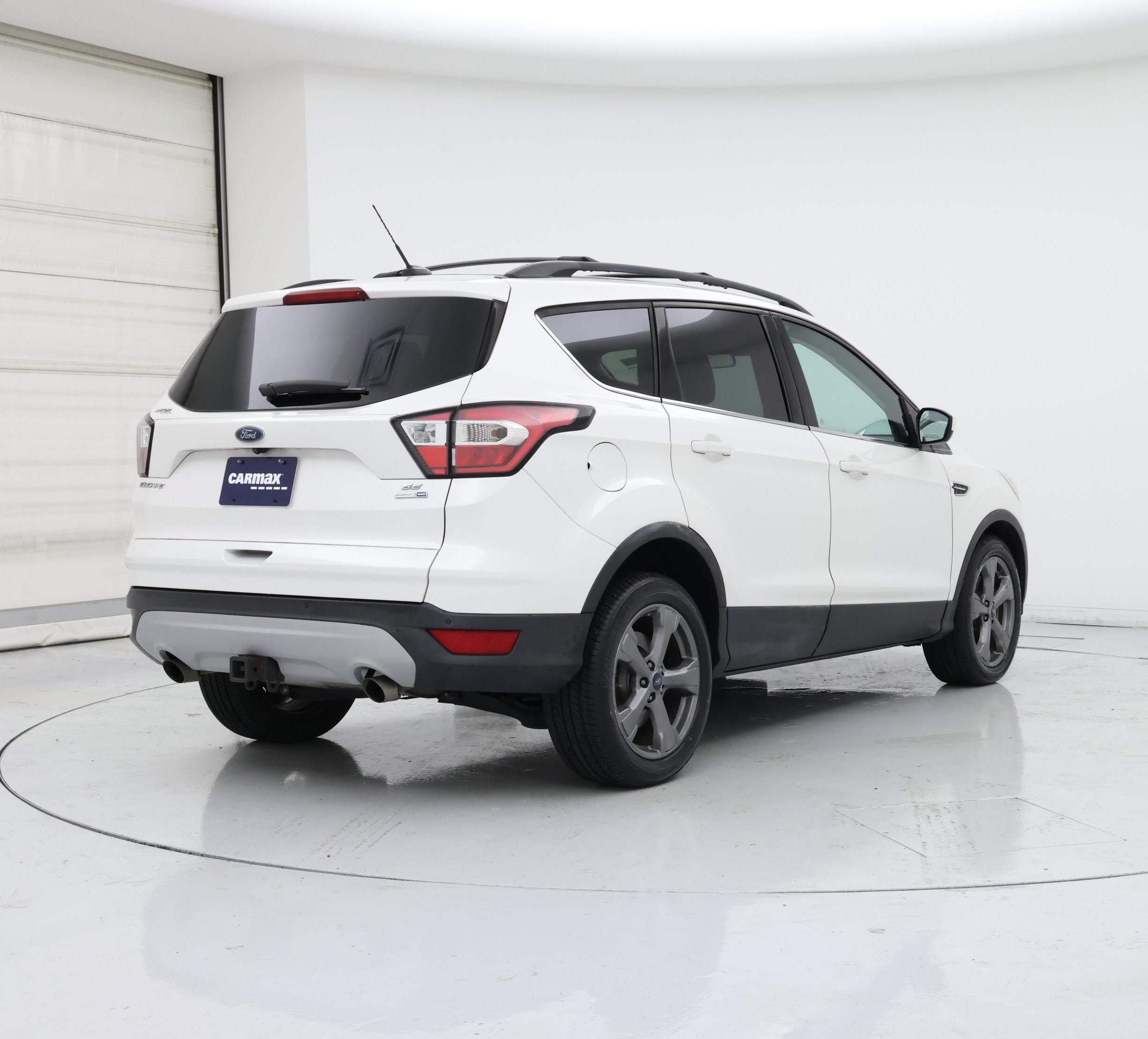 Thumbnail: 2017 Ford Escape - 8