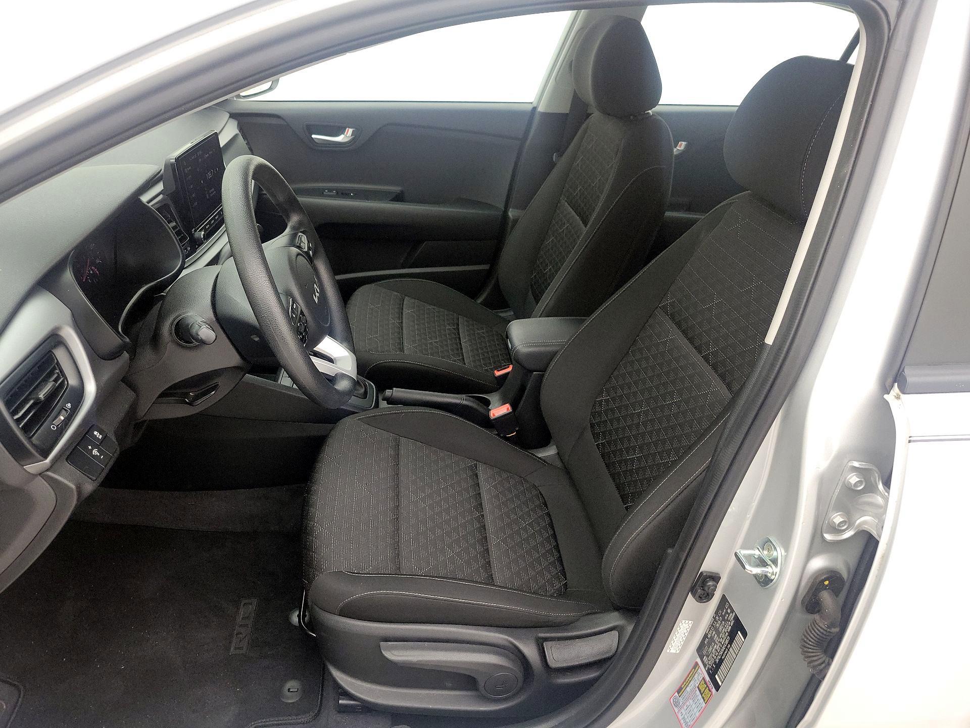 Thumbnail: 2022 Kia Rio5 - 11