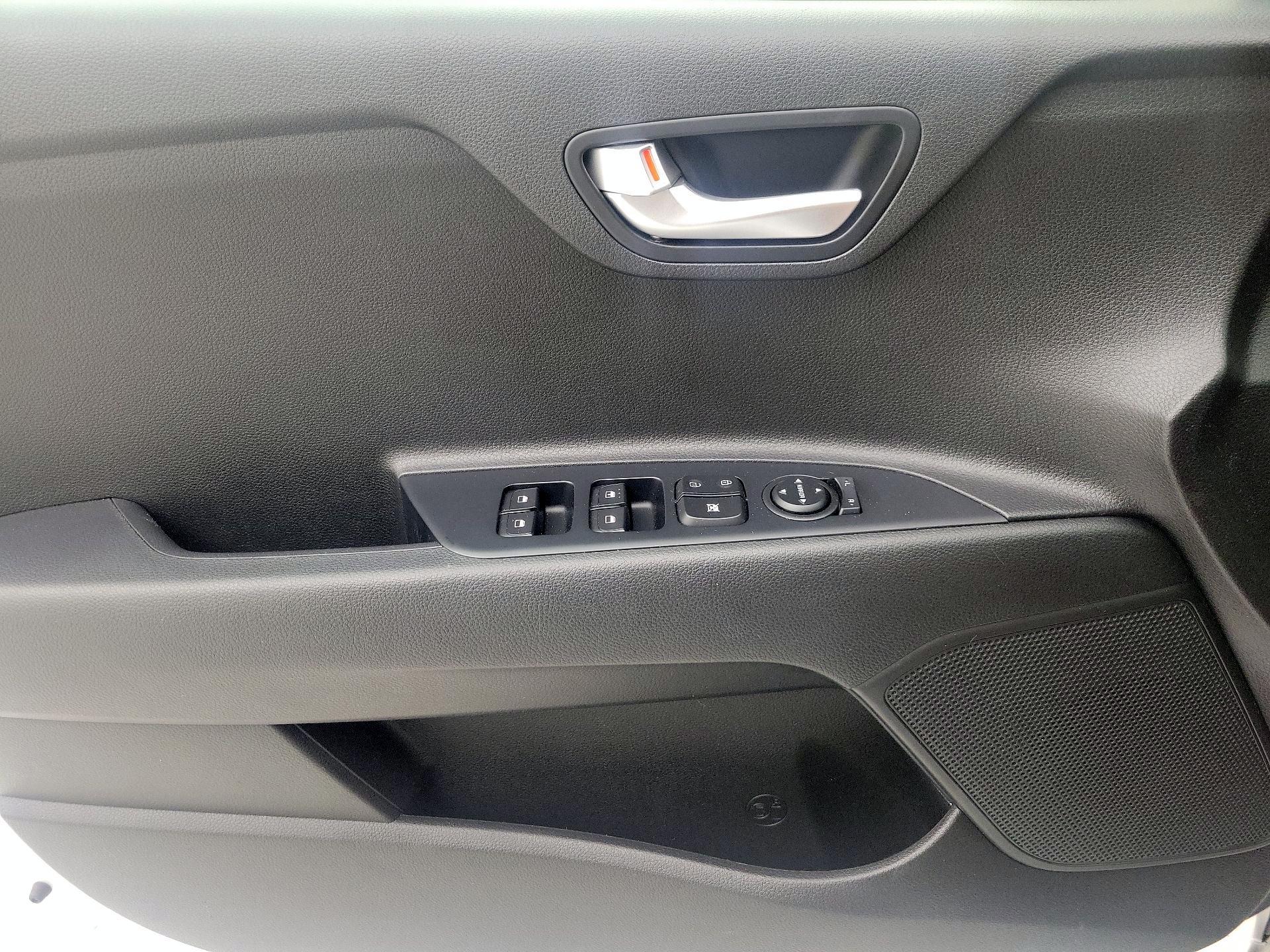 Thumbnail: 2022 Kia Rio5 - 12