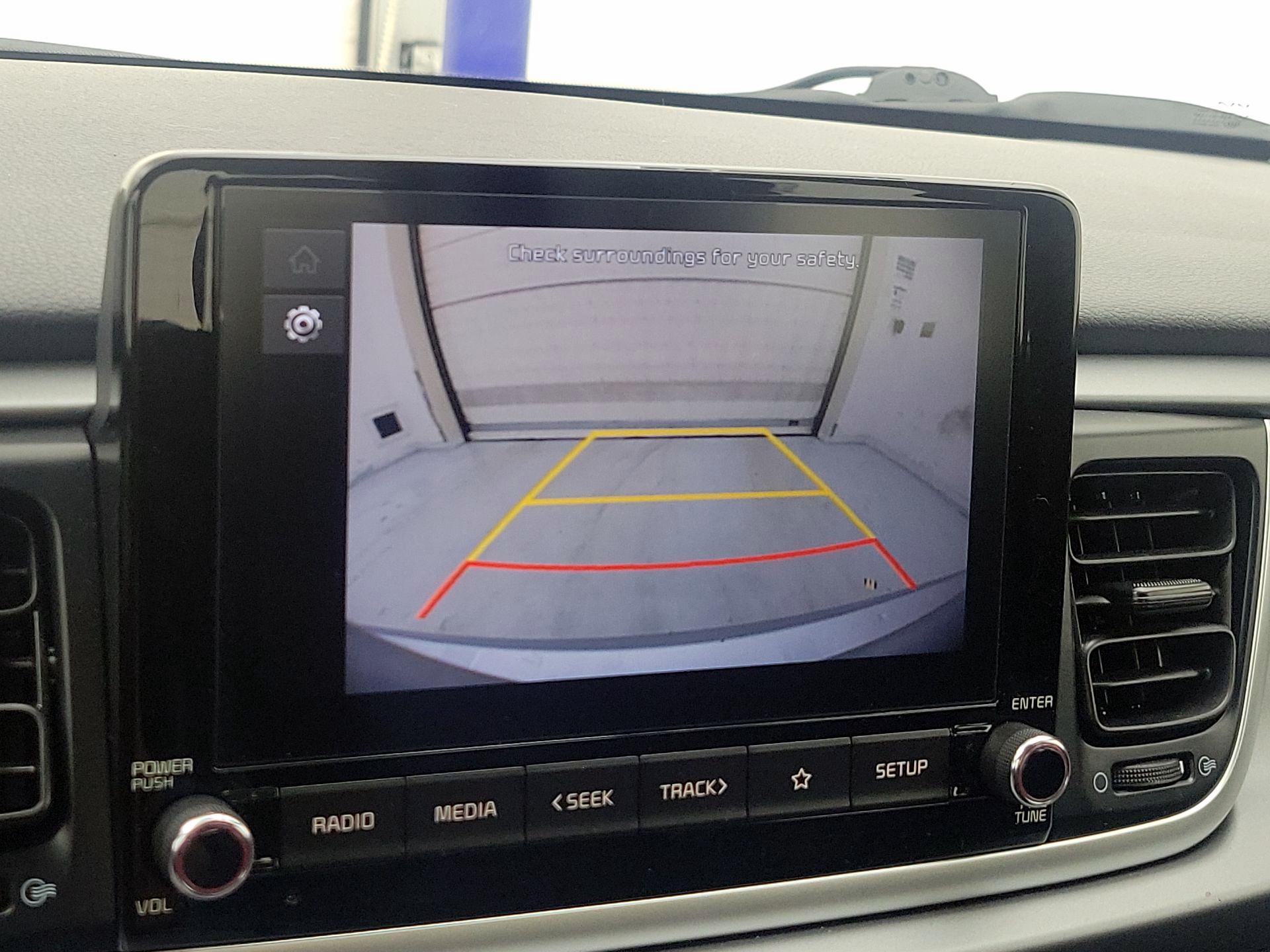 Thumbnail: 2022 Kia Rio5 - 14