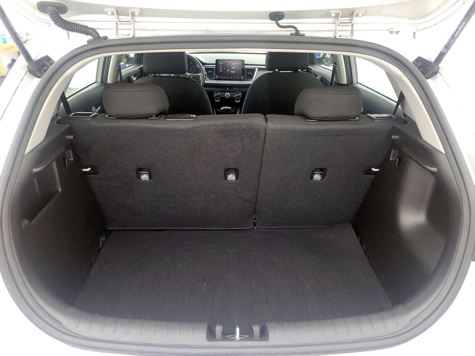 Thumbnail: 2022 Kia Rio5 - 19