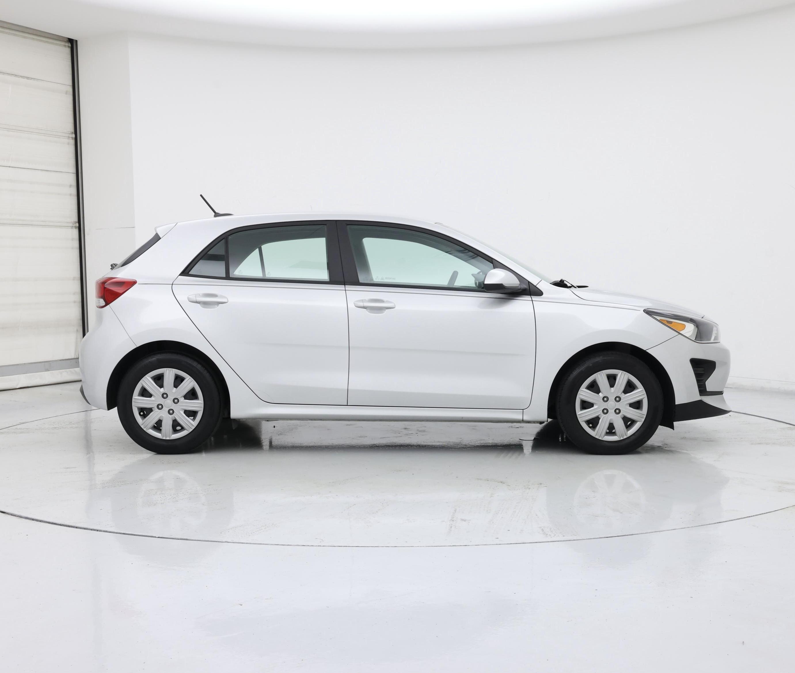 Thumbnail: 2022 Kia Rio5 - 7