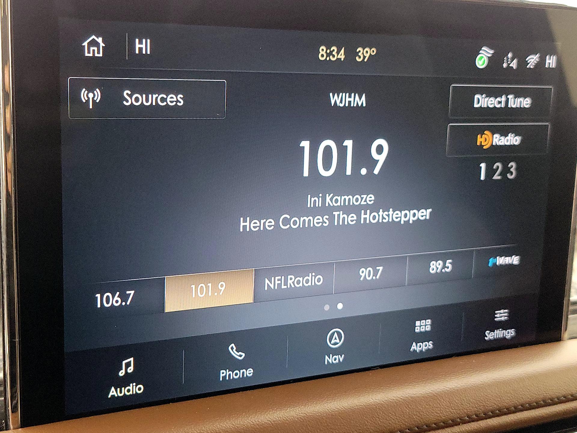 Thumbnail: 2022 Lincoln Aviator - 16