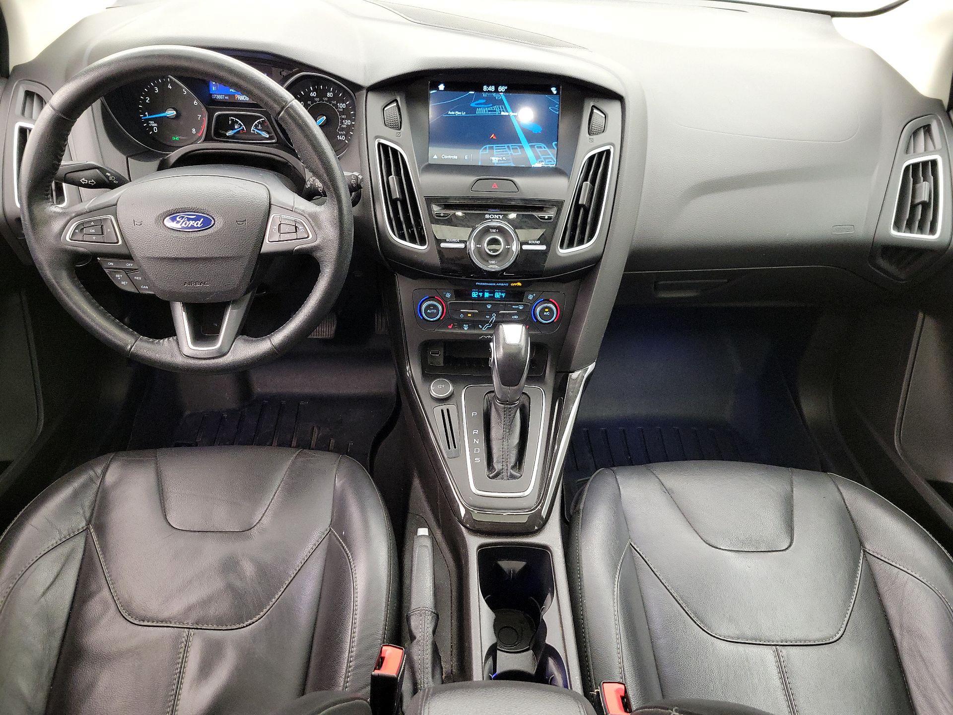 Thumbnail: 2016 Ford Focus - 9