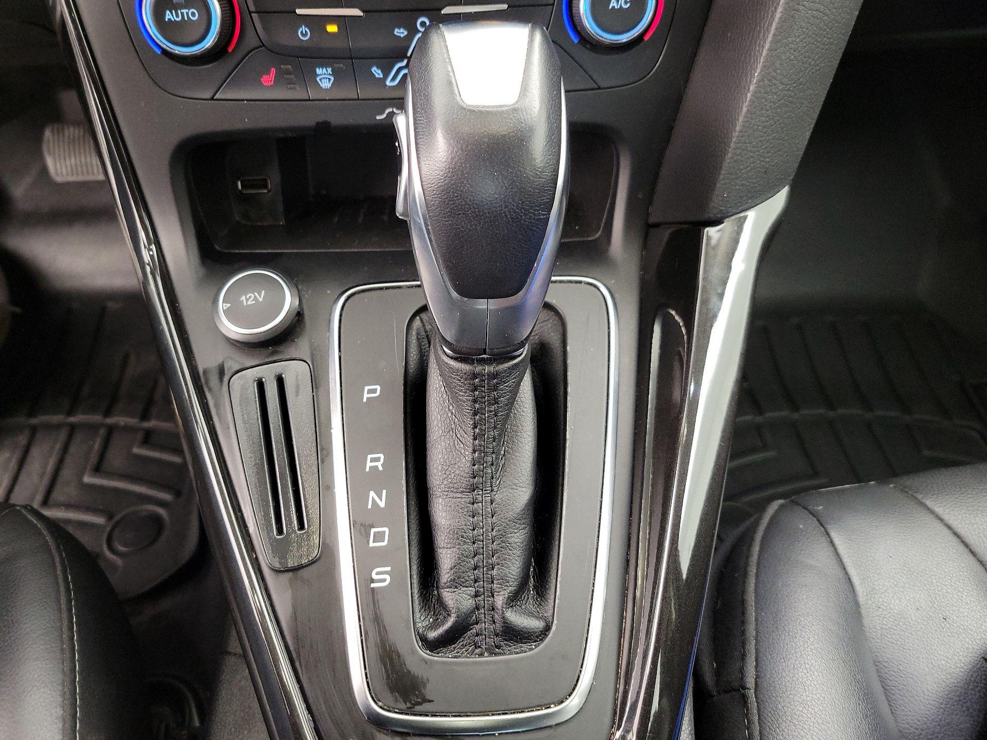 Thumbnail: 2016 Ford Focus - 18