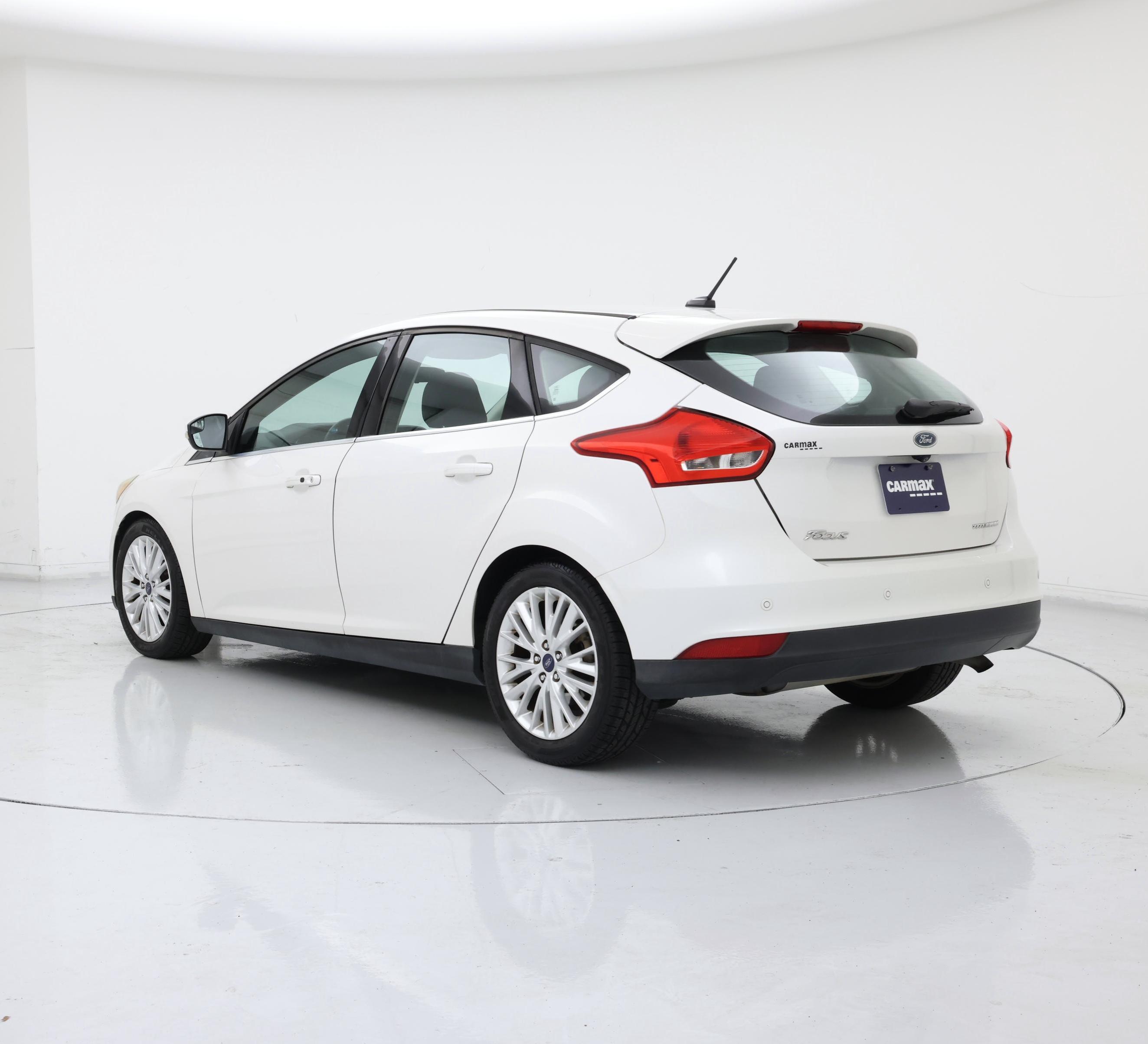 Thumbnail: 2016 Ford Focus - 2