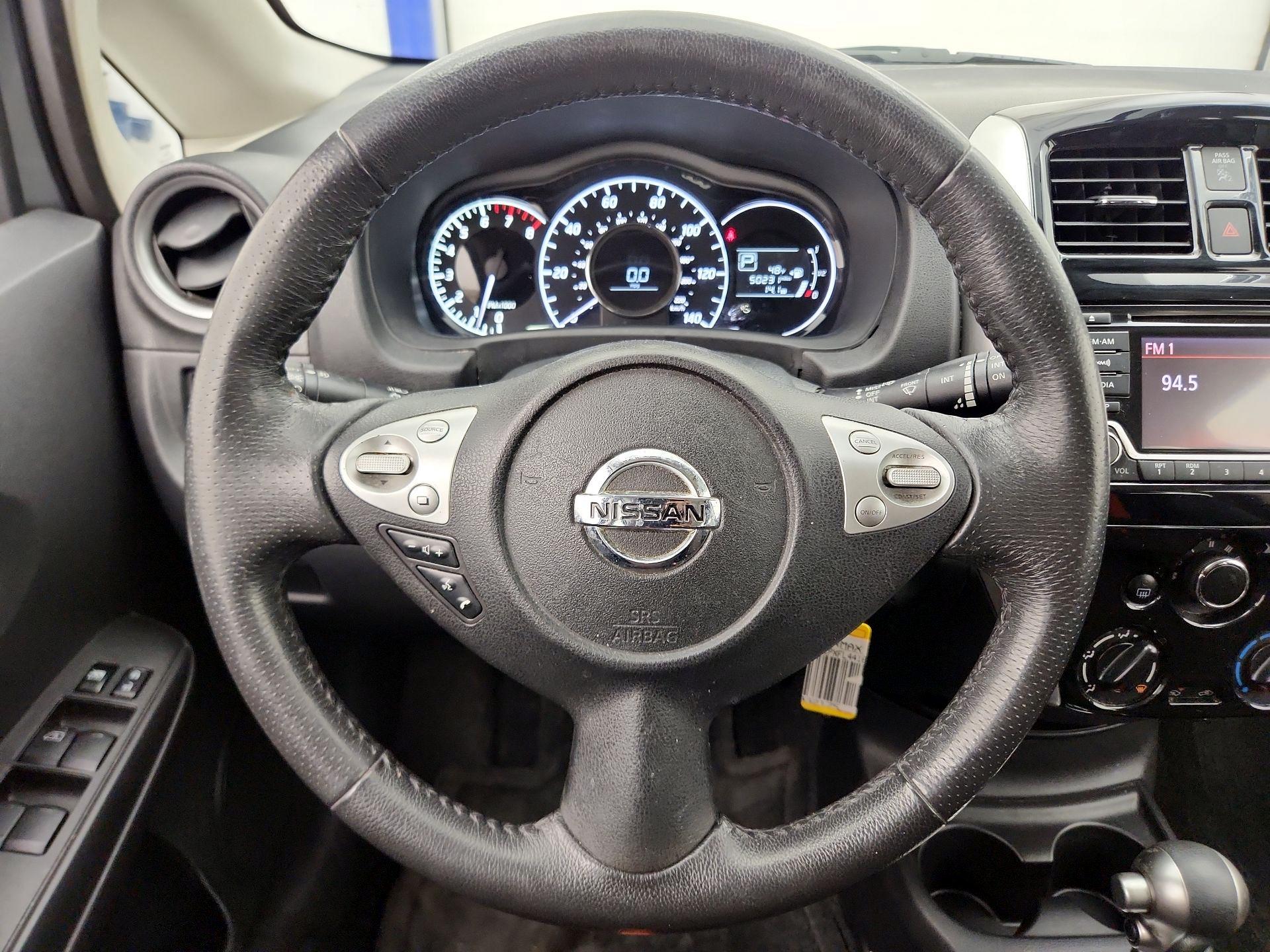 Thumbnail: 2015 Nissan Versa Note - 10