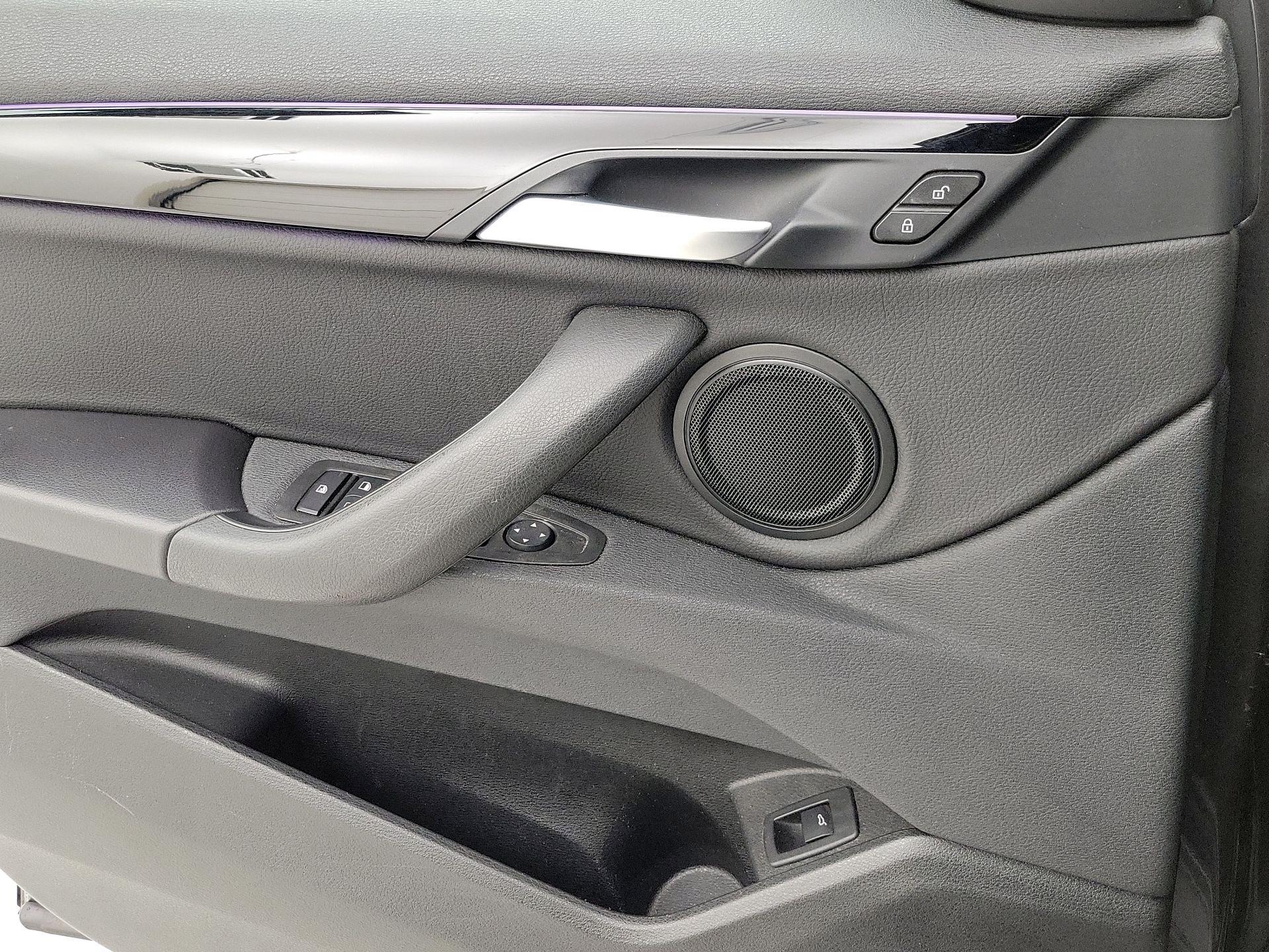 Thumbnail: 2020 BMW X2 - 12