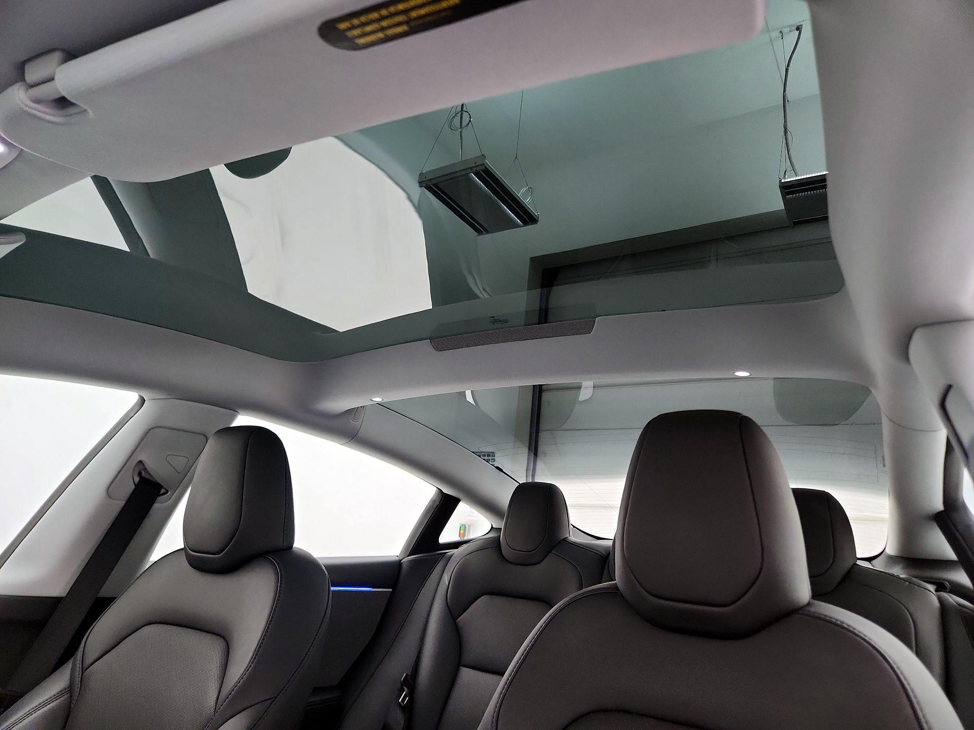 Thumbnail: 2025 Tesla Model 3 - 19