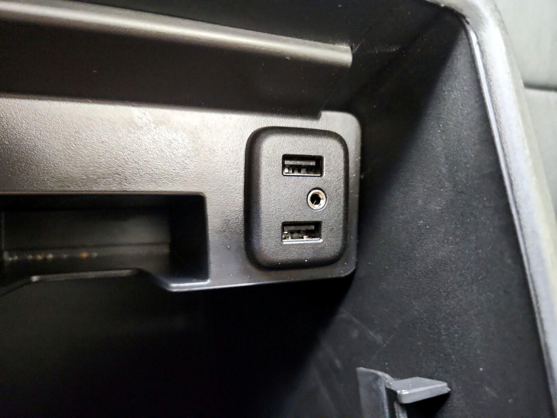 Thumbnail: 2017 Chevrolet Tahoe - 19