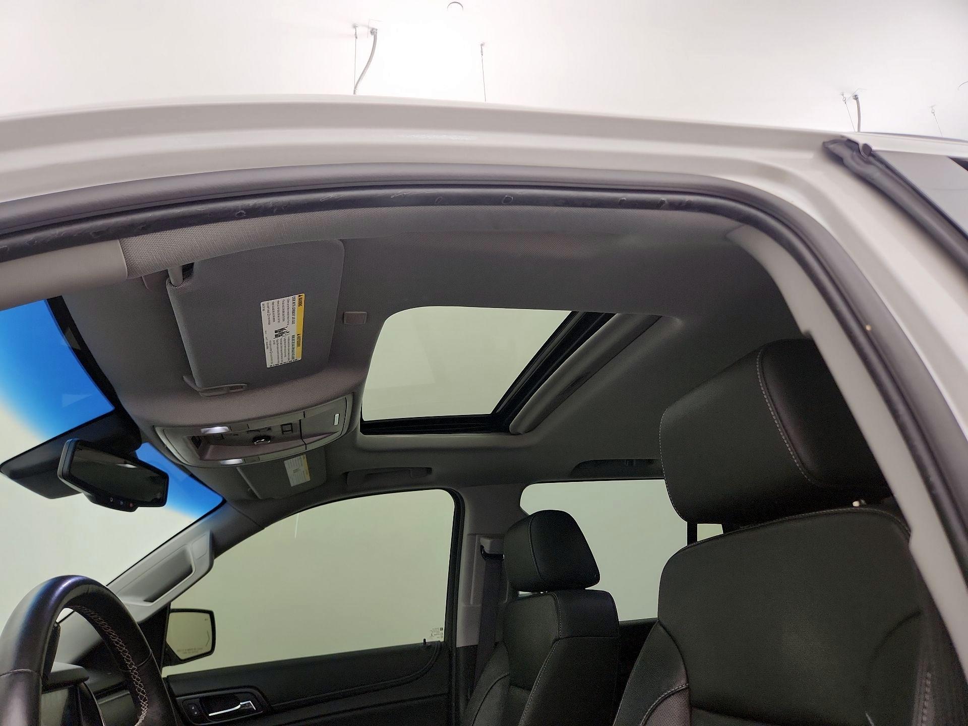 Thumbnail: 2017 Chevrolet Tahoe - 20