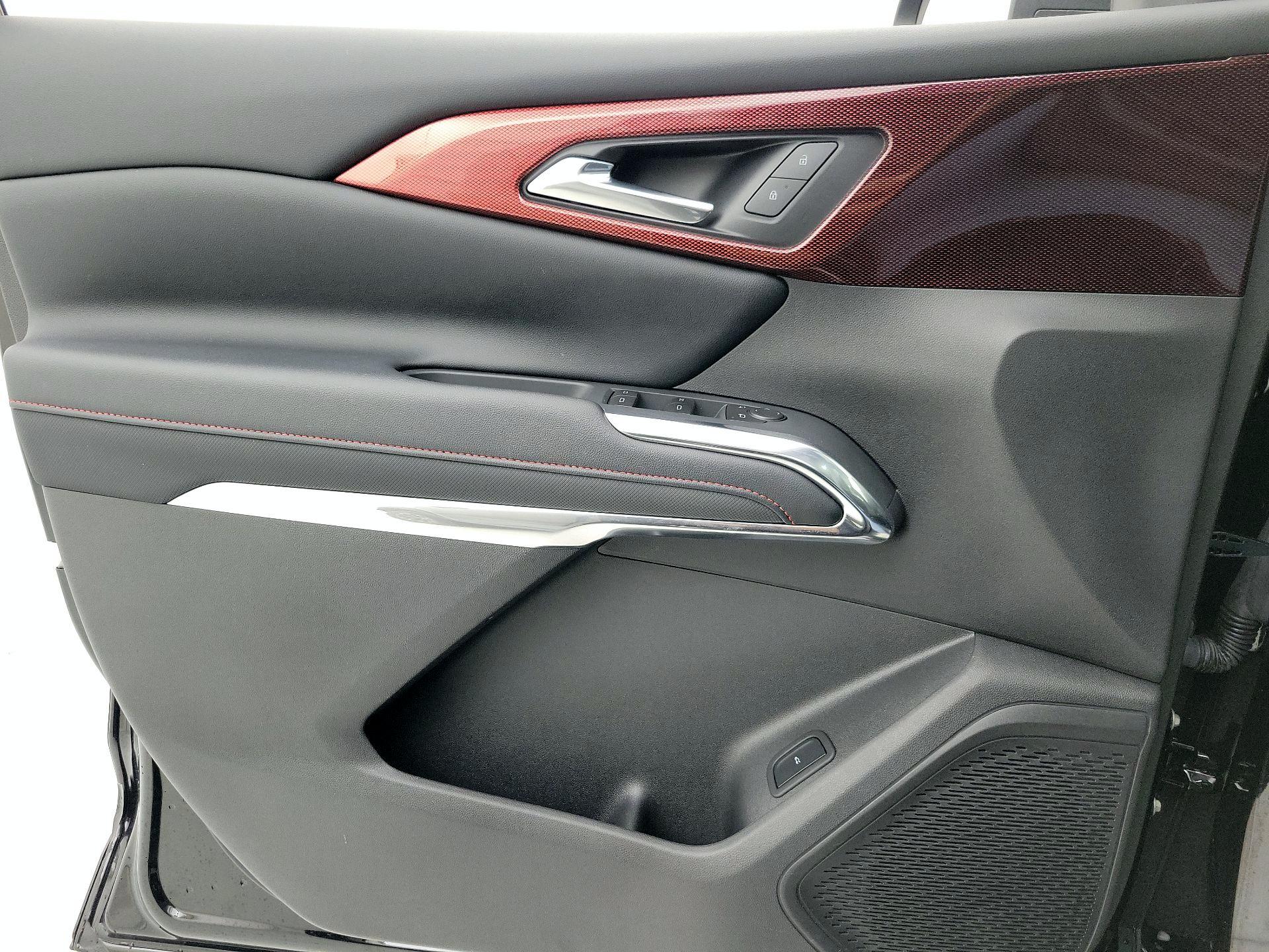 Thumbnail: 2025 Chevrolet Traverse - 12