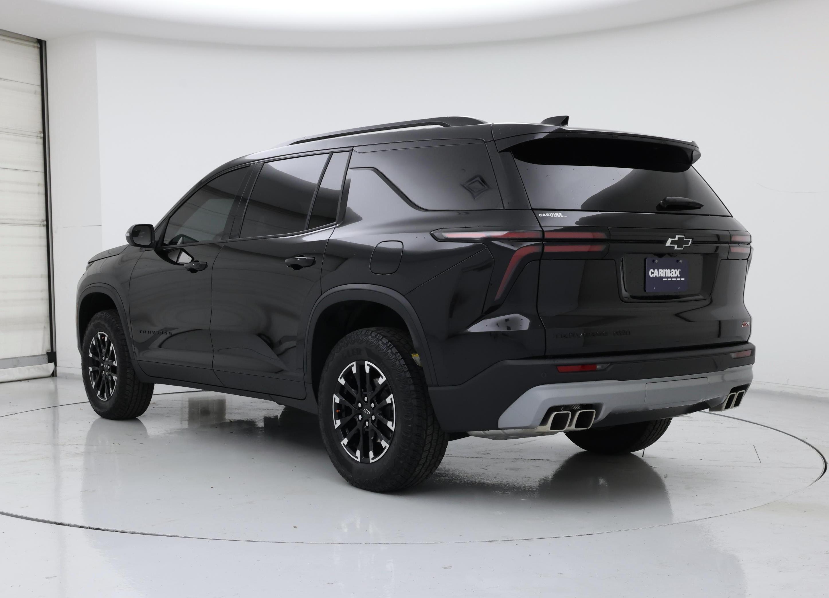 Thumbnail: 2025 Chevrolet Traverse - 2