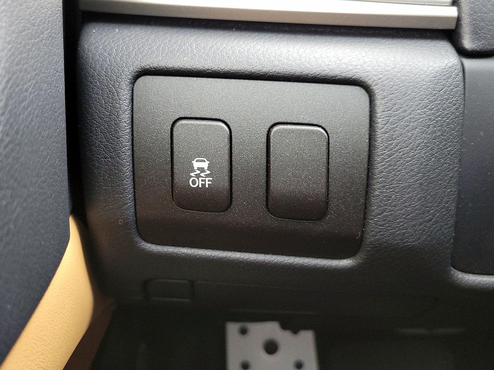 Thumbnail: 2015 Lexus GS - 13