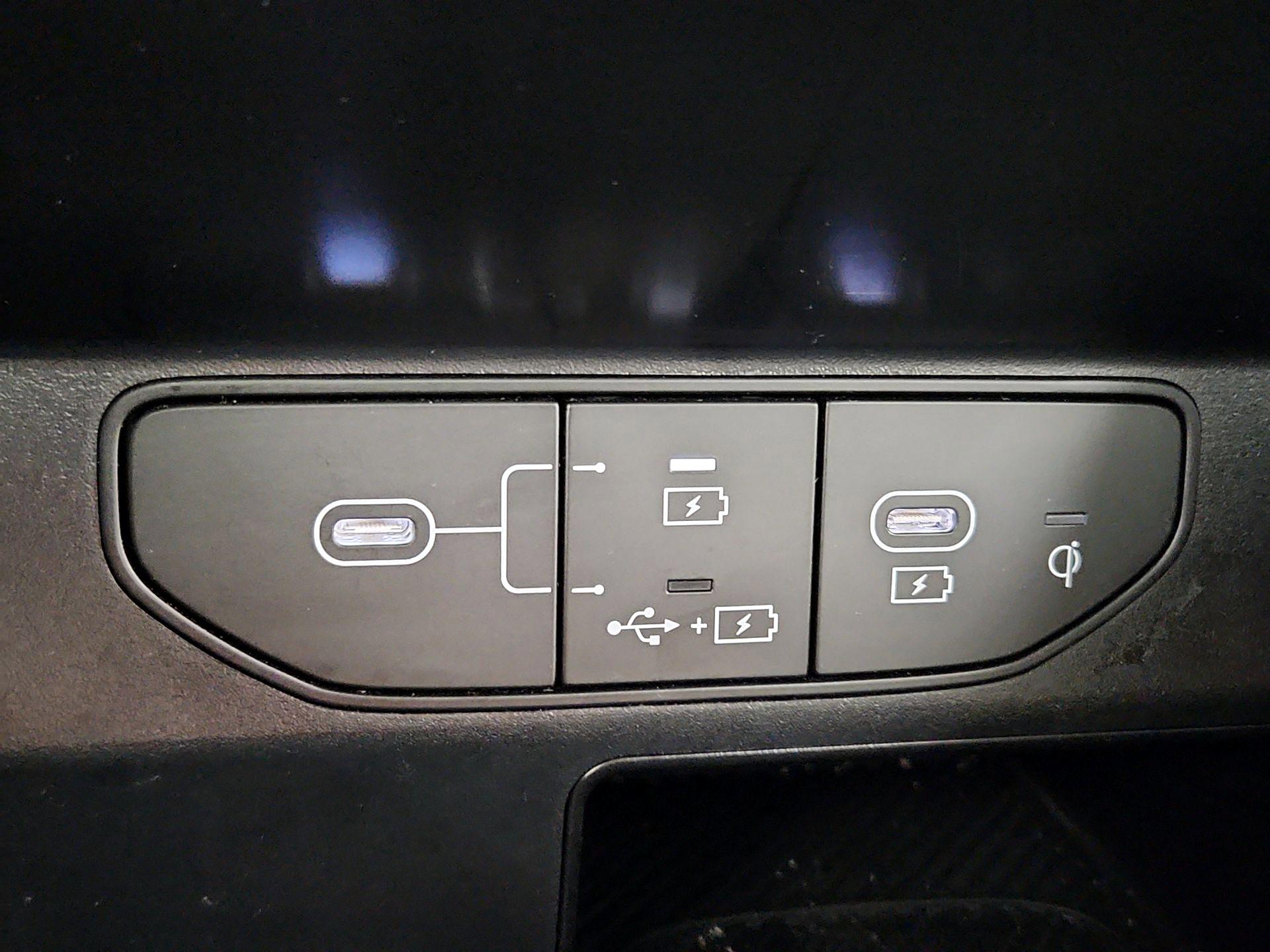 Thumbnail: 2025 Kia Sorento - 19