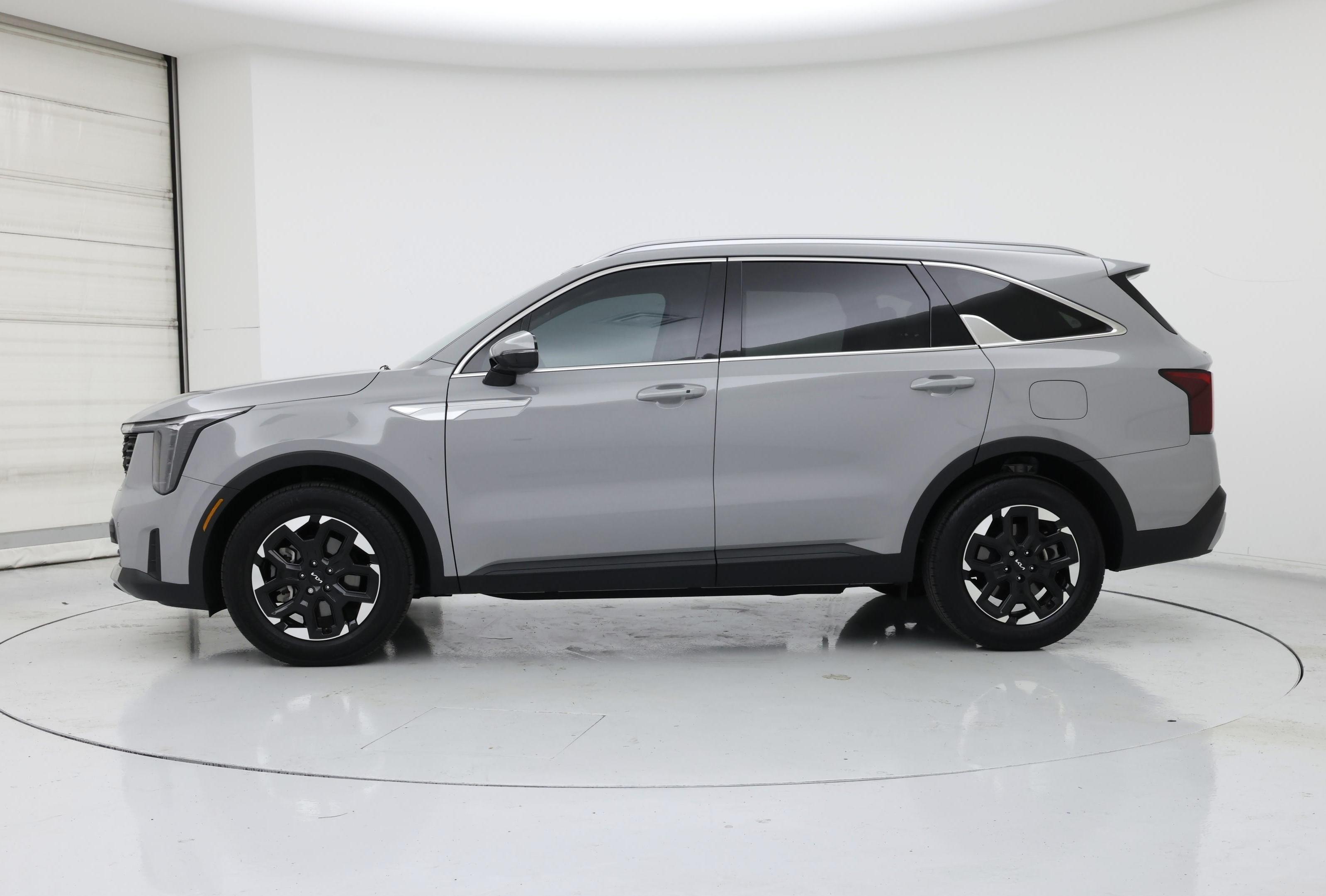 Thumbnail: 2025 Kia Sorento - 3