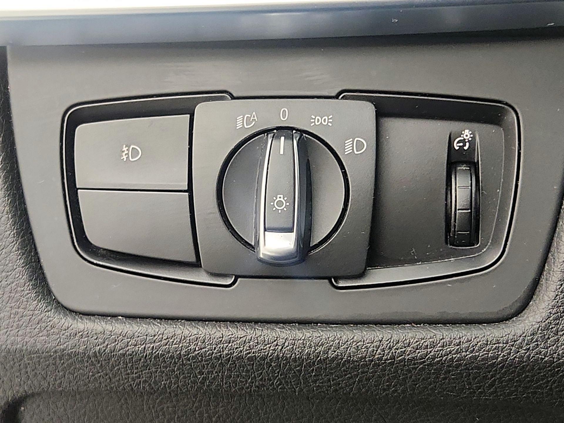 Thumbnail: 2016 BMW 3 Series - 13