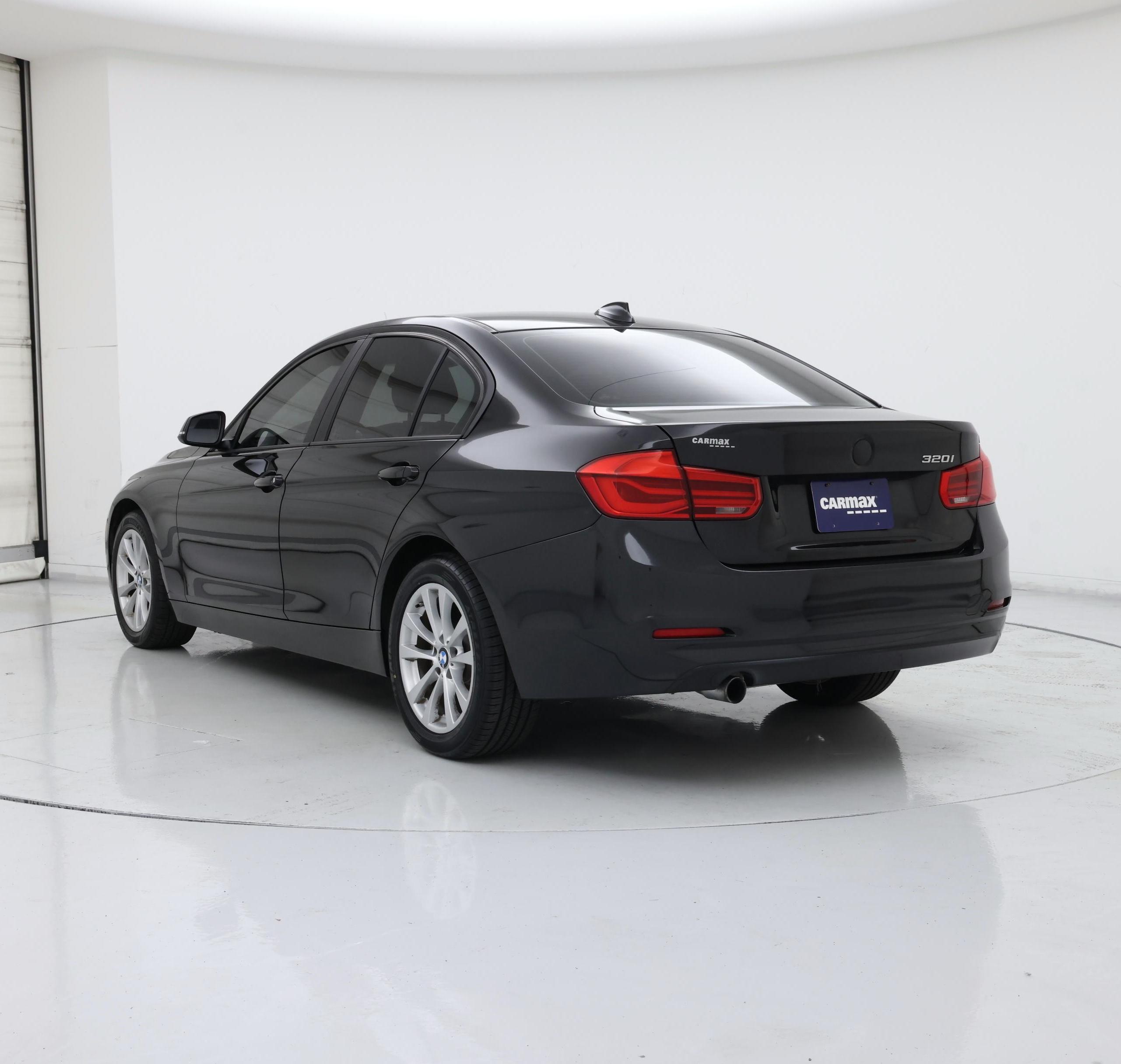 Thumbnail: 2016 BMW 3 Series - 2