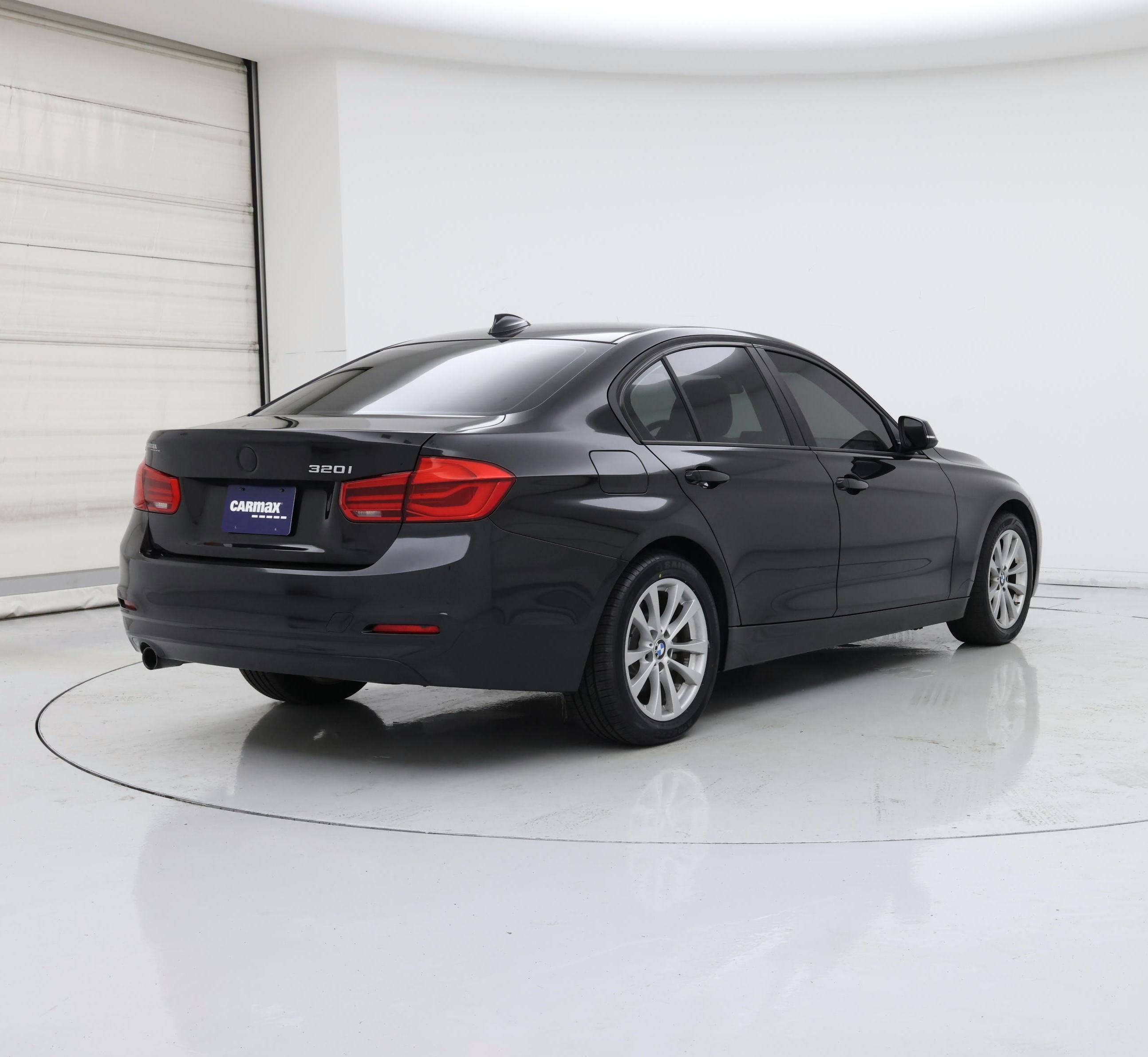 Thumbnail: 2016 BMW 3 Series - 8