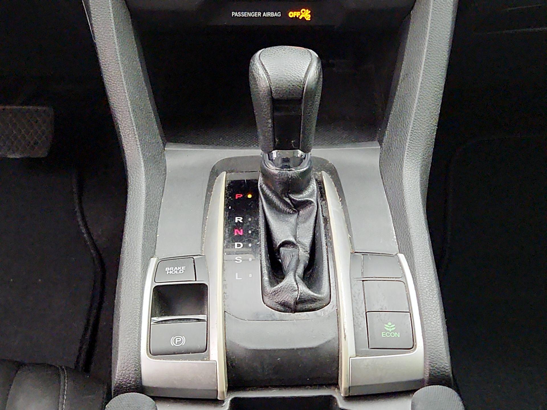 Thumbnail: 2017 Honda Civic - 17