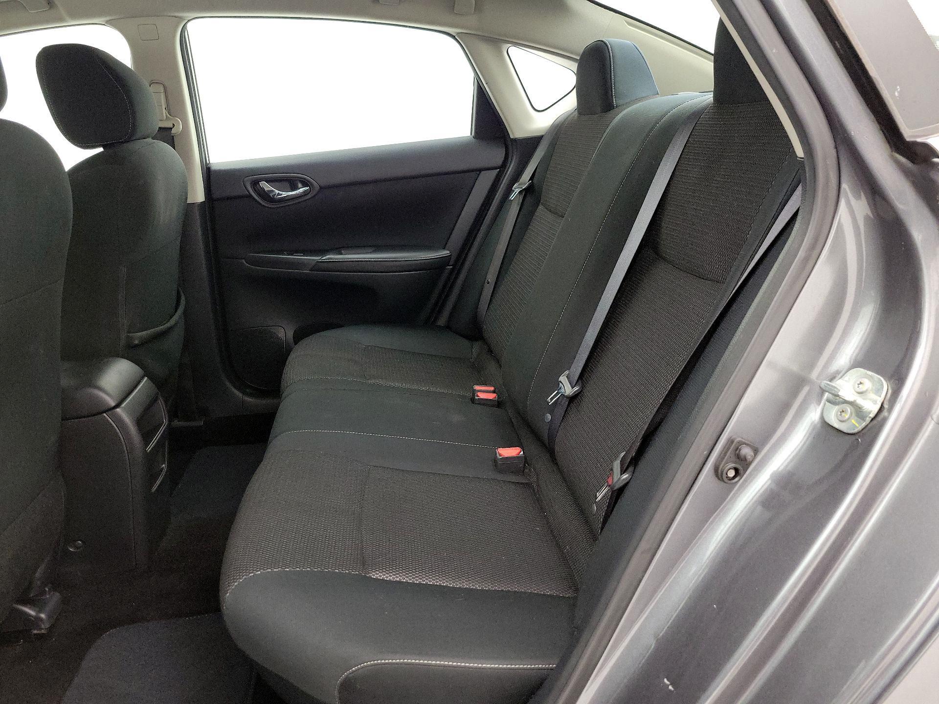 Thumbnail: 2019 Nissan Sentra - 19