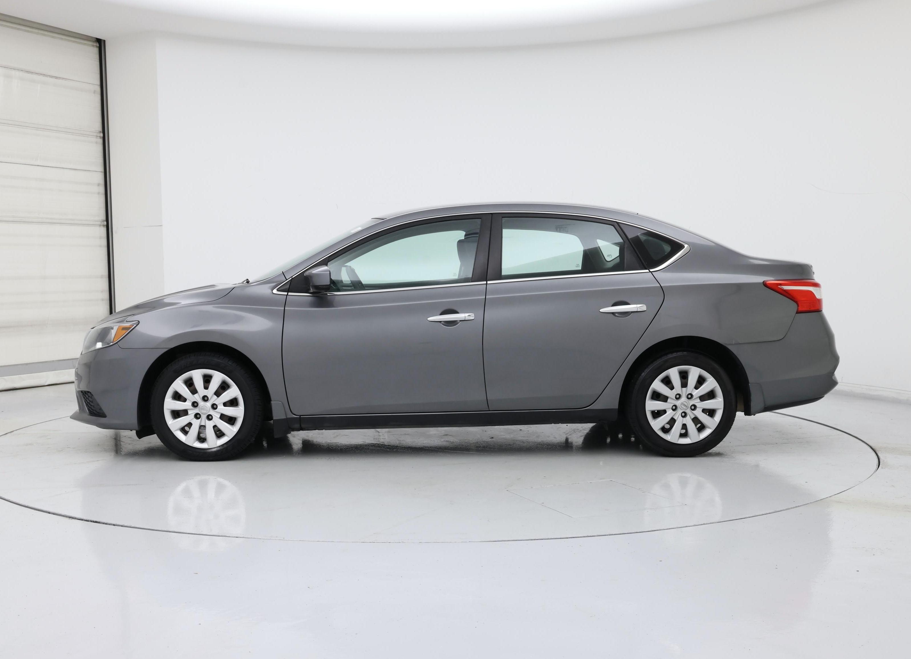 Thumbnail: 2019 Nissan Sentra - 3