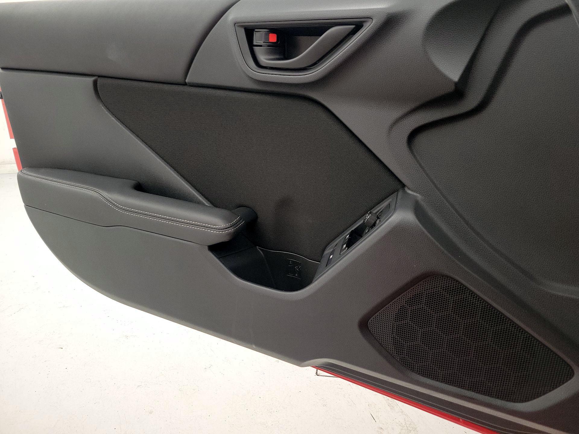 Thumbnail: 2025 Toyota GR86 - 12