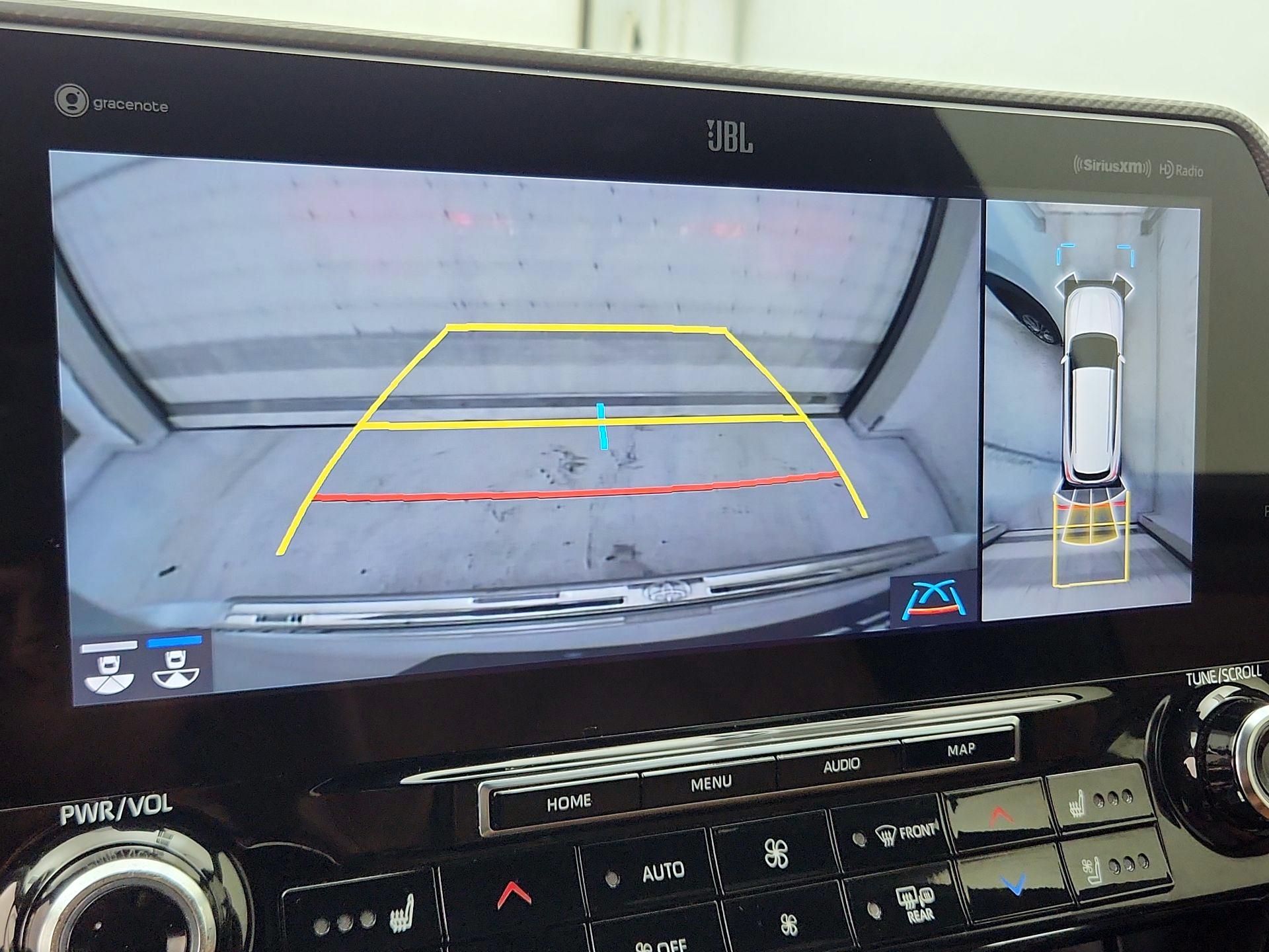 Thumbnail: 2022 Toyota Highlander - 15