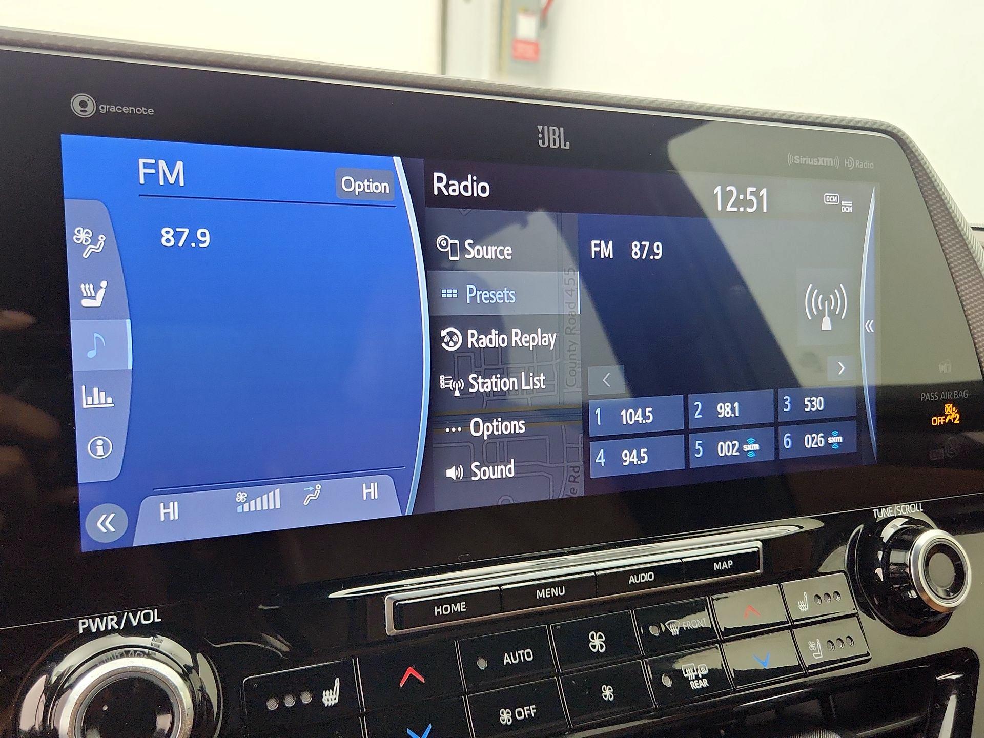 Thumbnail: 2022 Toyota Highlander - 16