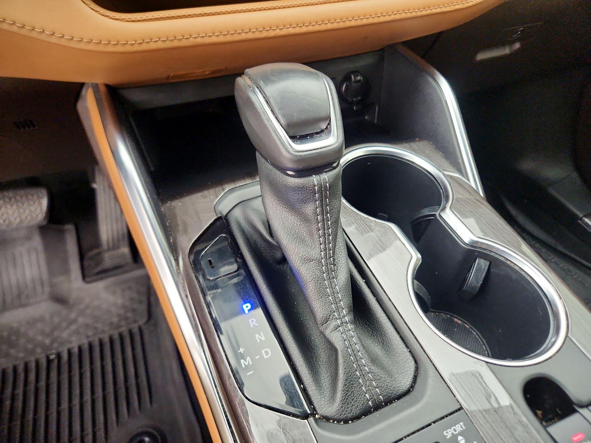 Thumbnail: 2022 Toyota Highlander - 18