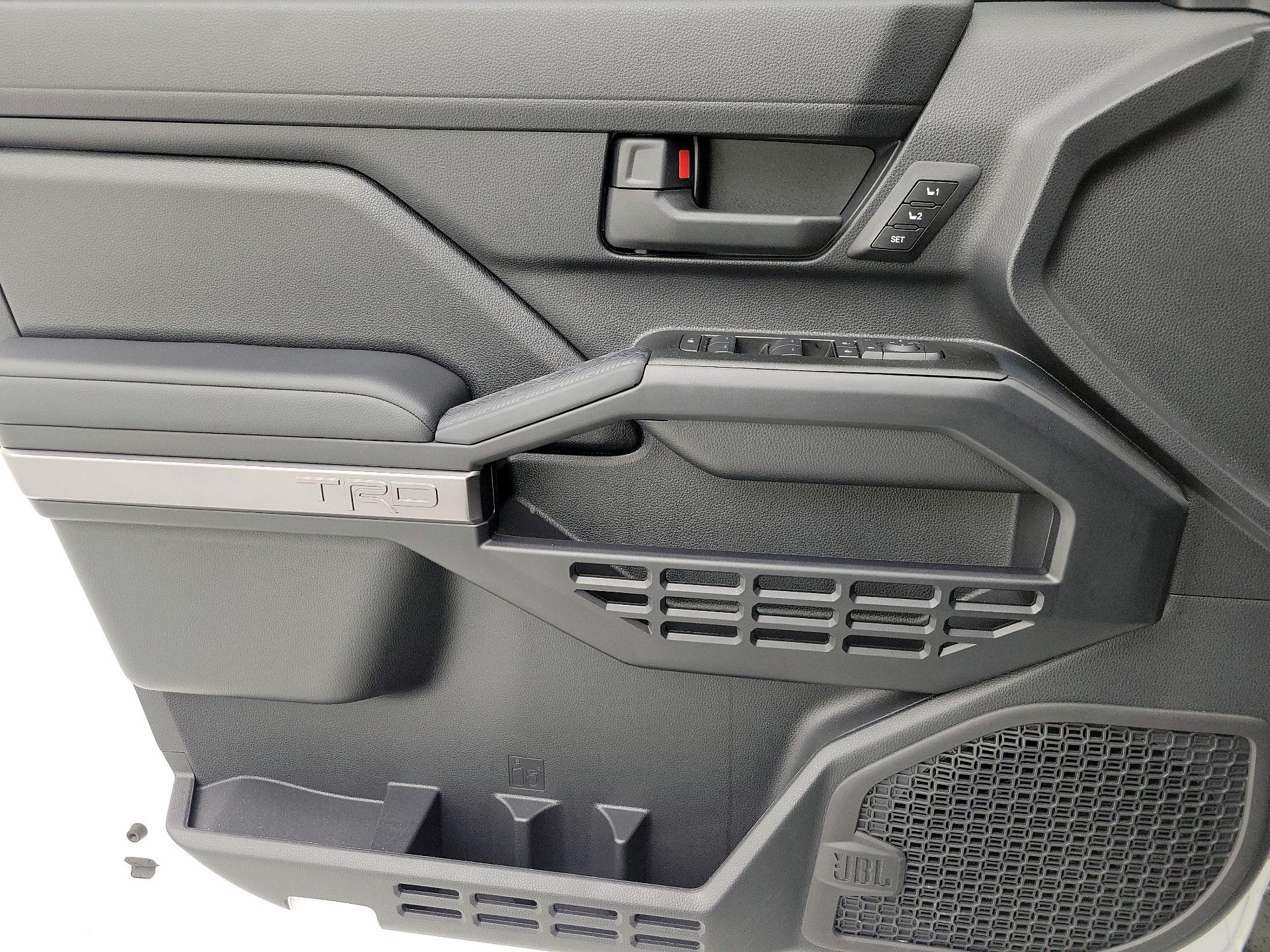 Thumbnail: 2025 Toyota 4Runner - 12