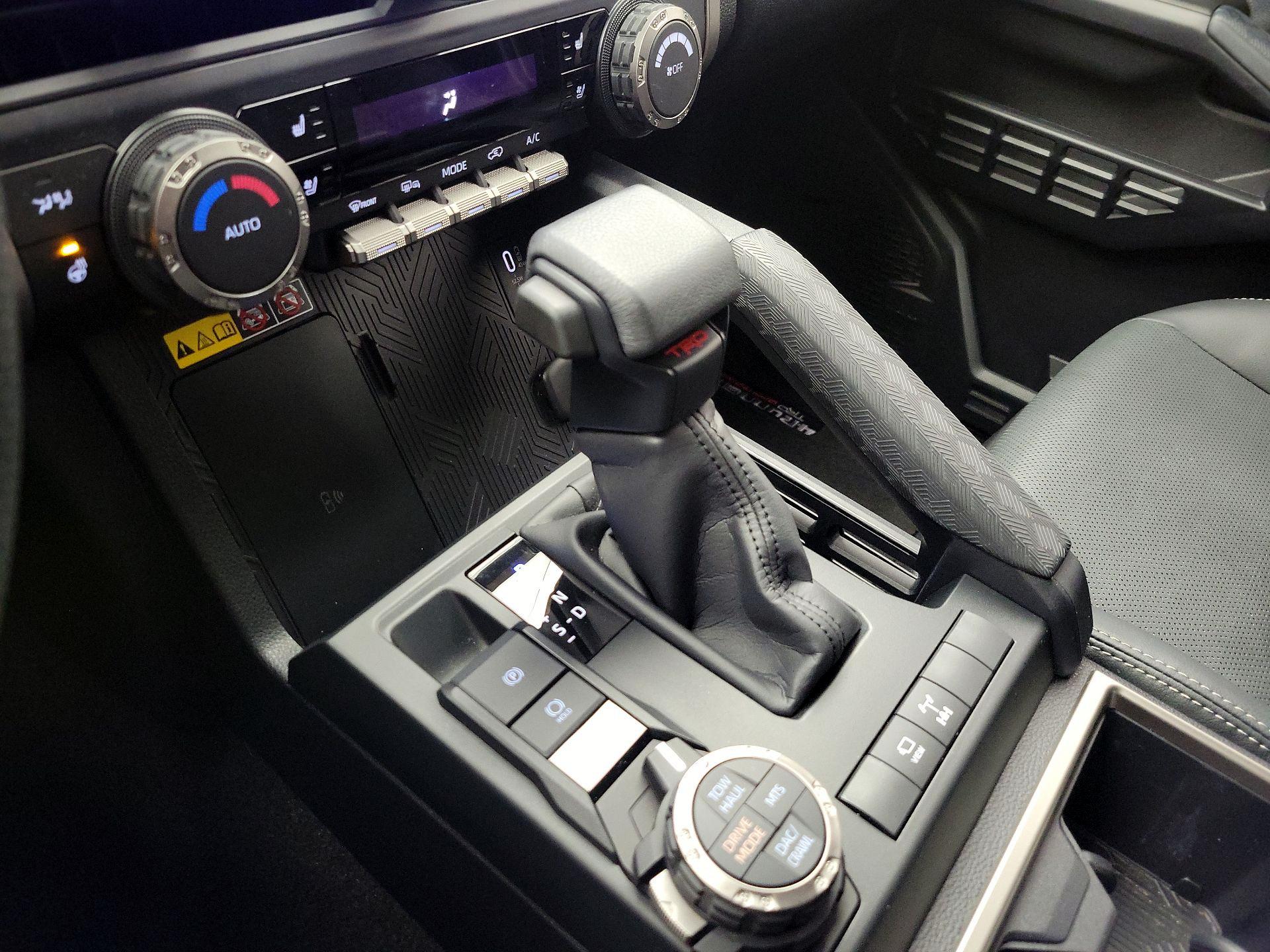 Thumbnail: 2025 Toyota 4Runner - 17