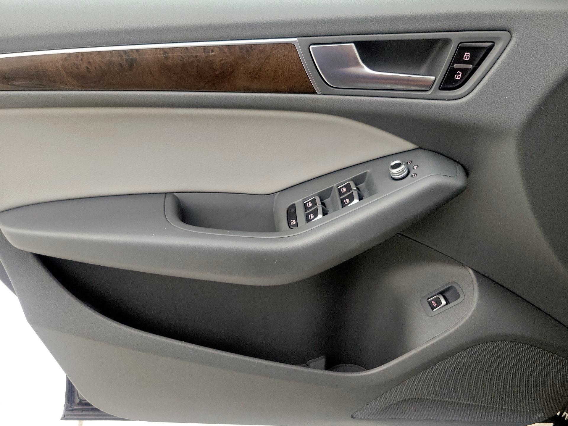 Thumbnail: 2016 Audi Q5 - 12