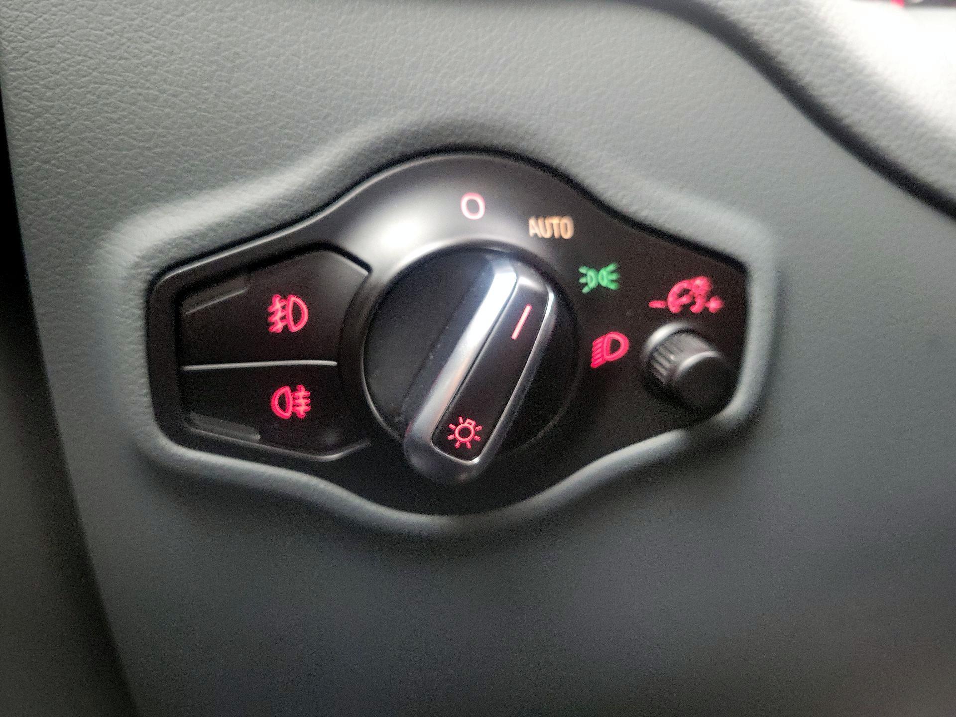 Thumbnail: 2016 Audi Q5 - 13