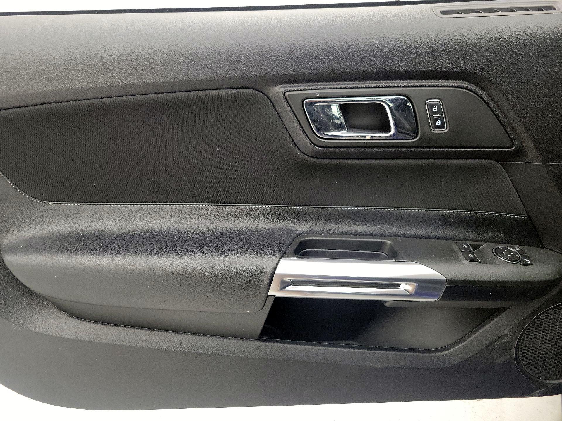 Thumbnail: 2016 Ford Mustang - 12