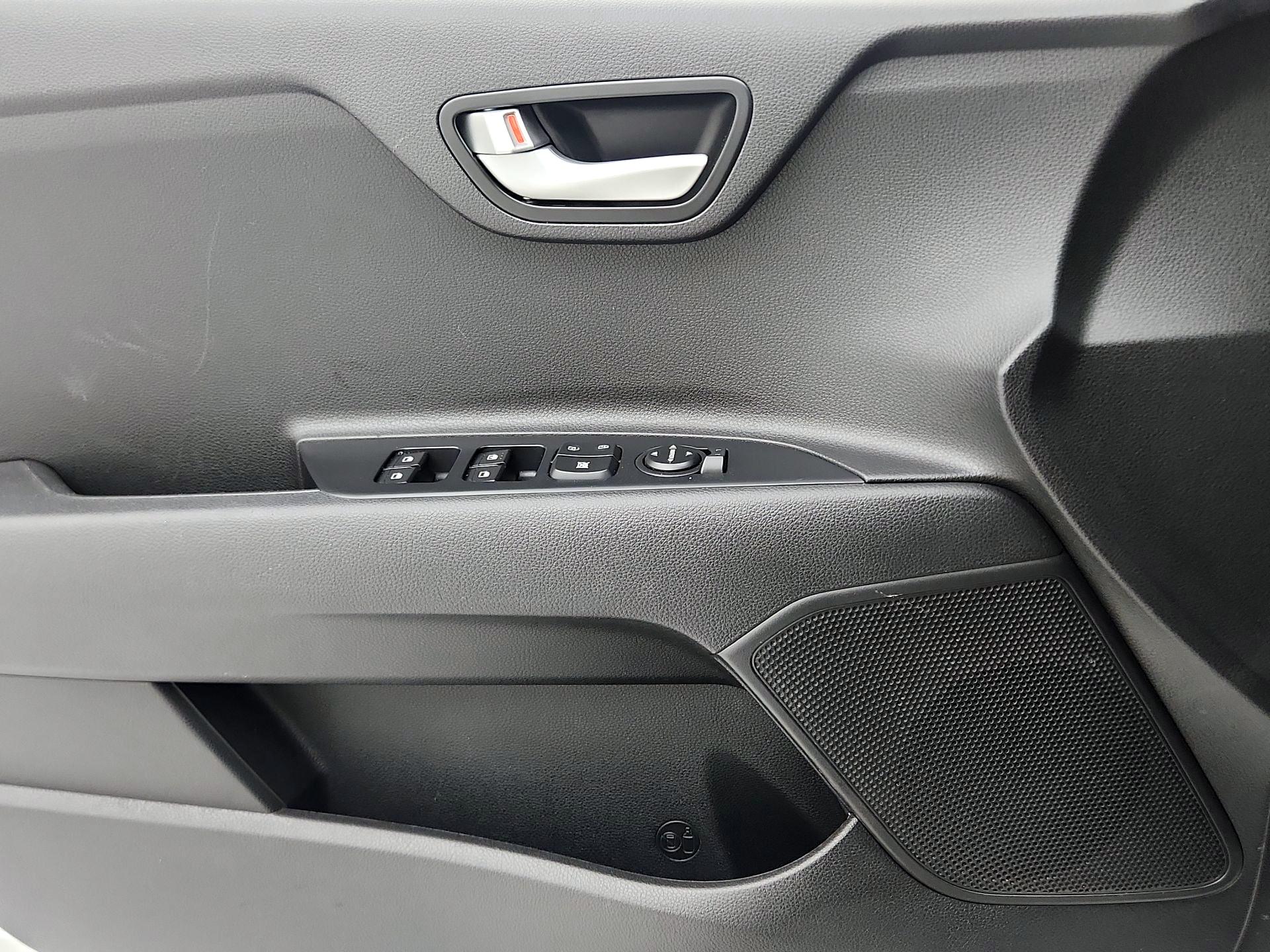 Thumbnail: 2018 Kia Rio5 - 12