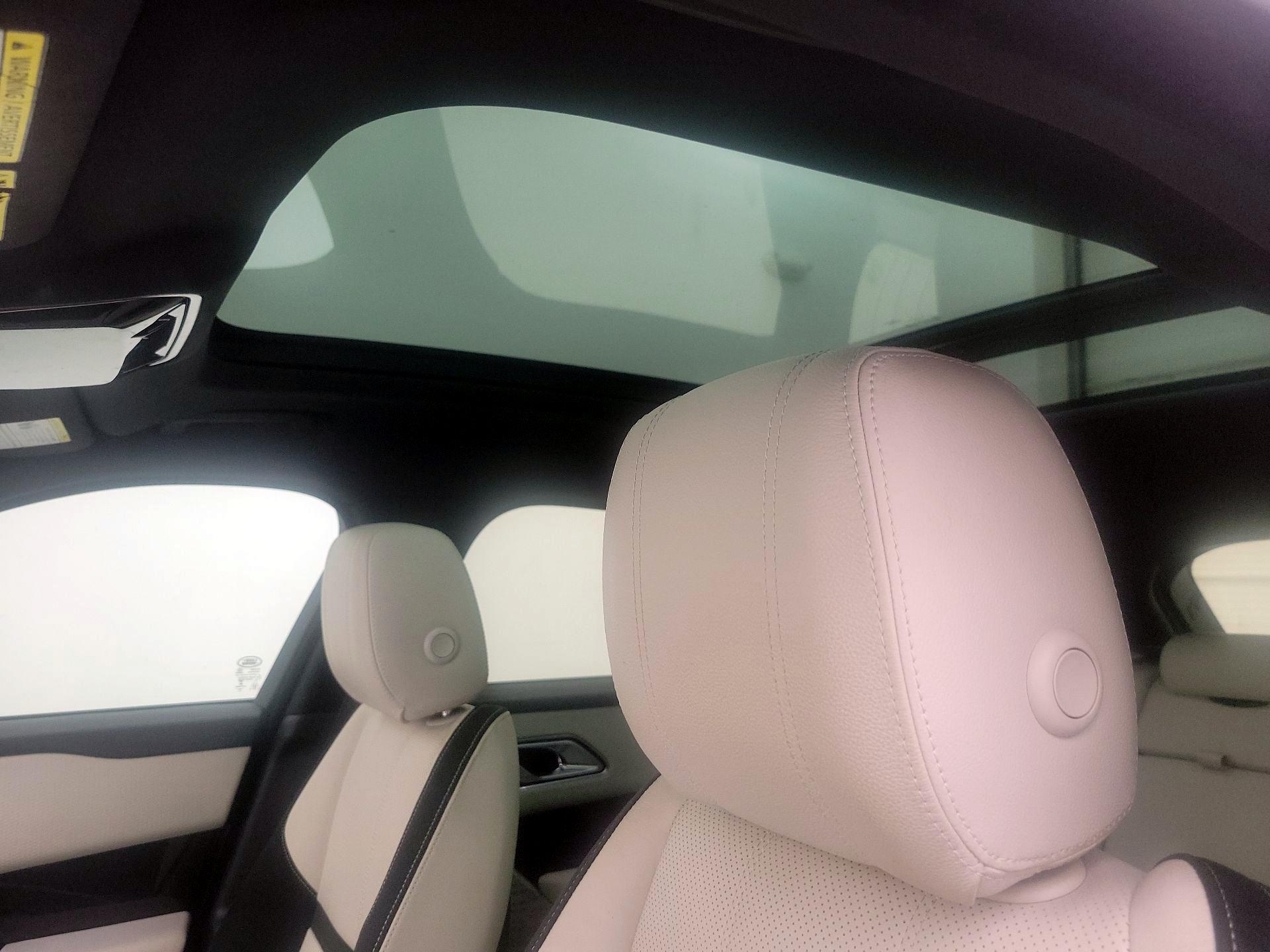 Thumbnail: 2019 Land Rover Range Rover Velar - 19