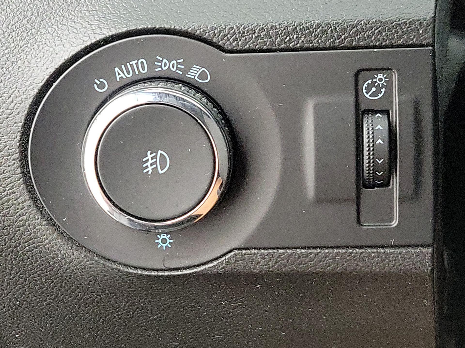 Thumbnail: 2014 Chevrolet Camaro - 13