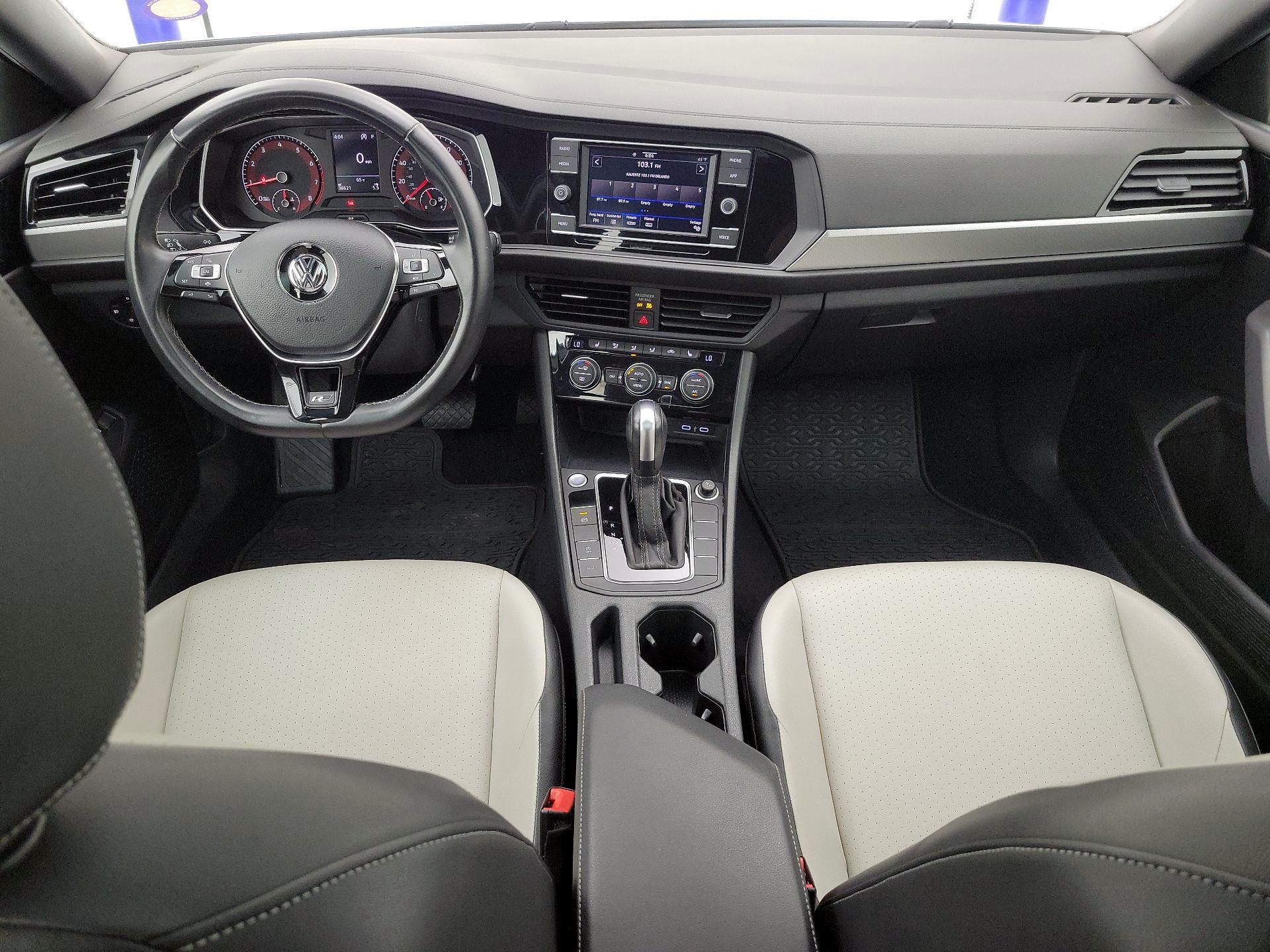 Thumbnail: 2020 Volkswagen Jetta - 9