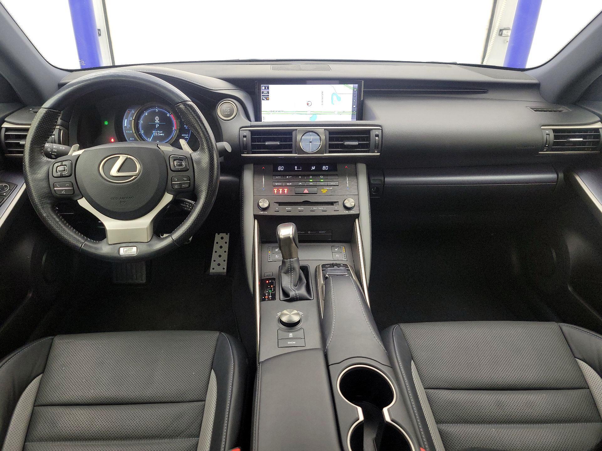 Thumbnail: 2020 Lexus IS - 9