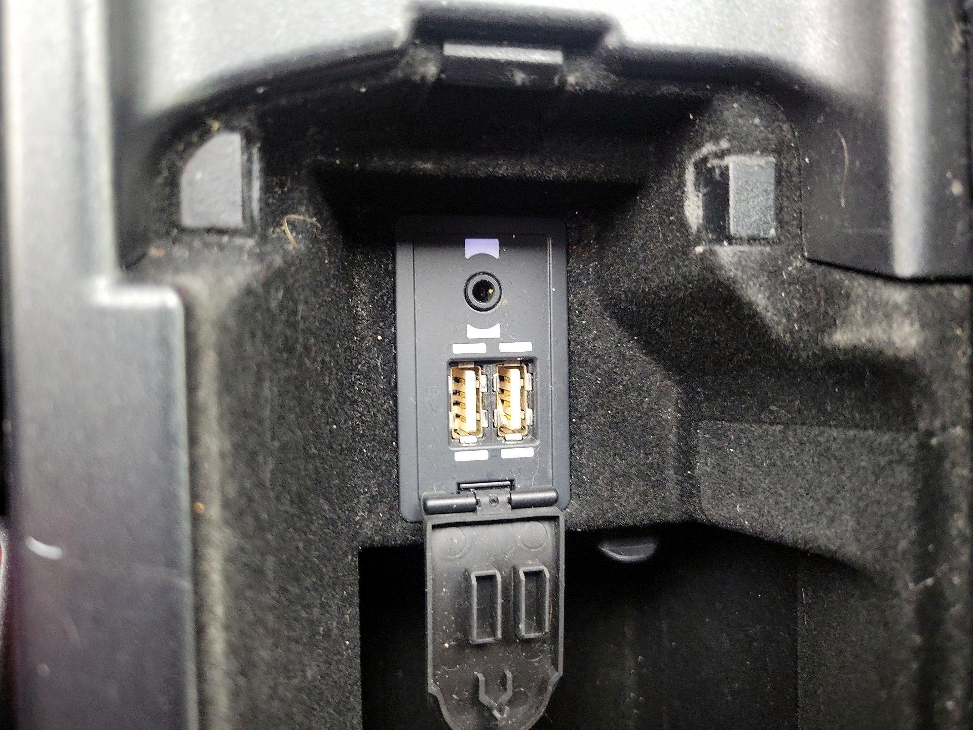 Thumbnail: 2020 Lexus IS - 19