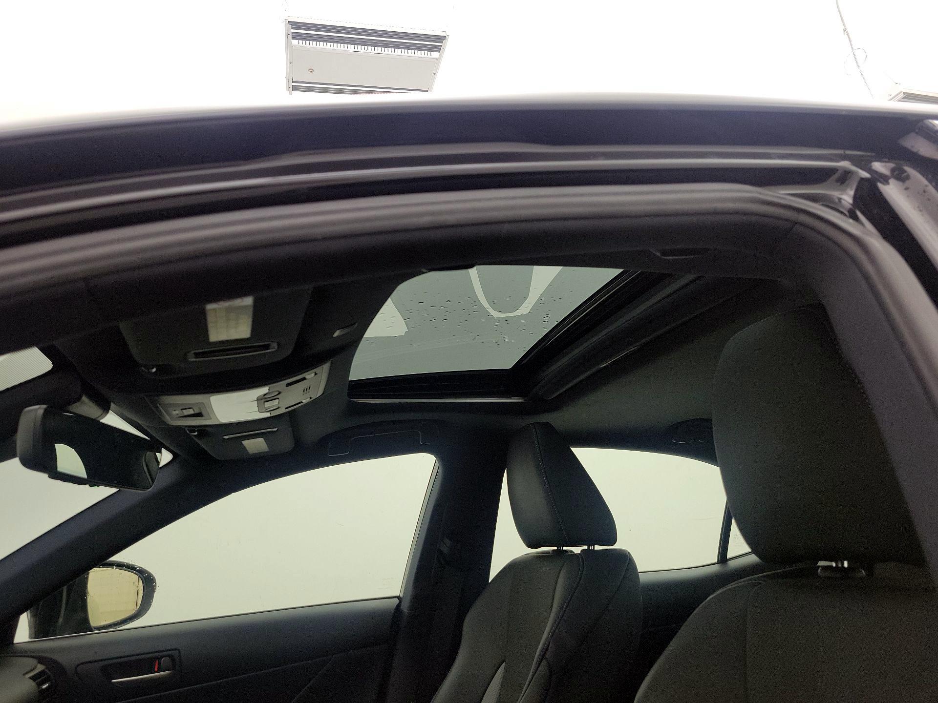 Thumbnail: 2020 Lexus IS - 20