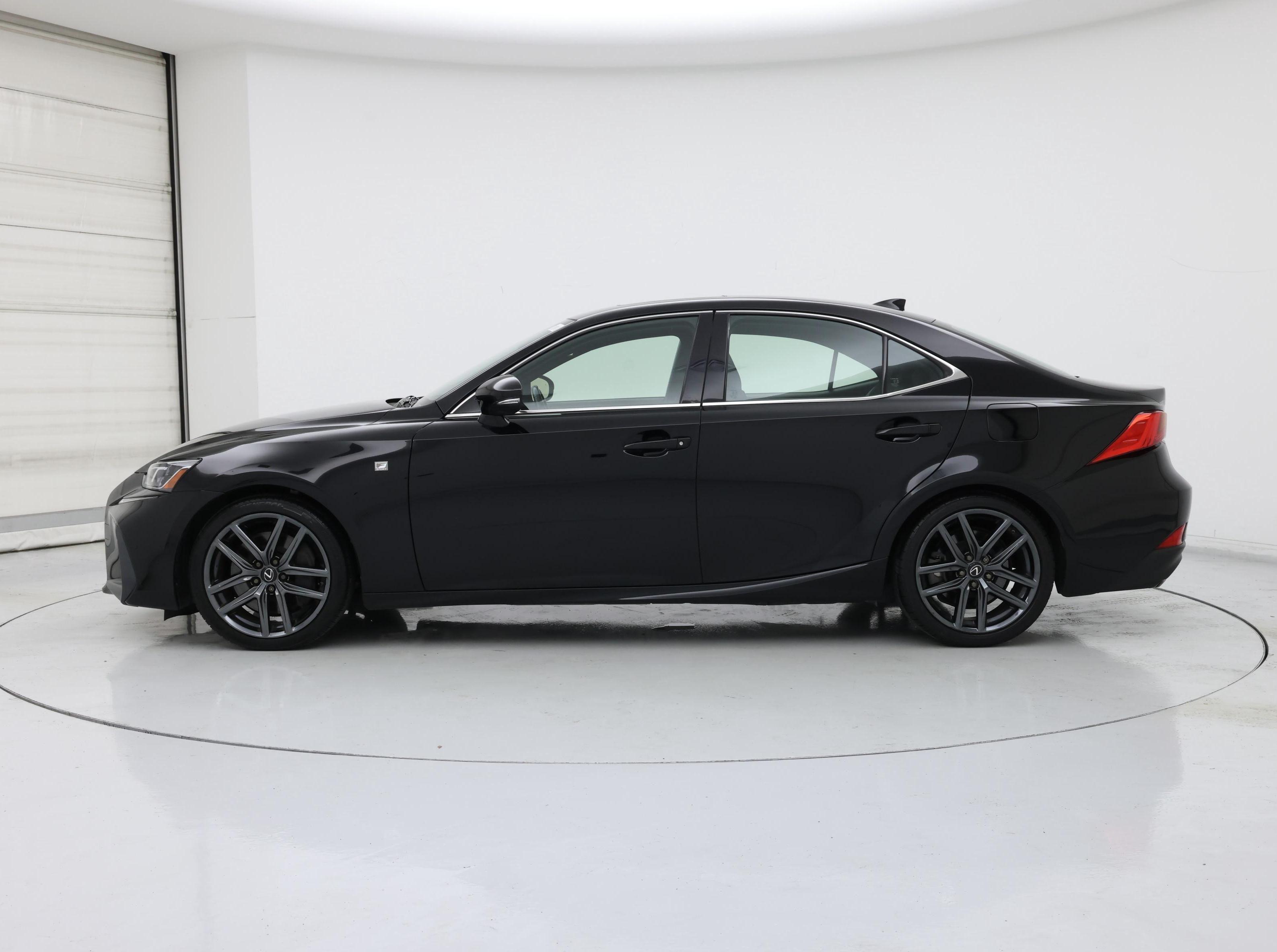 Thumbnail: 2020 Lexus IS - 3